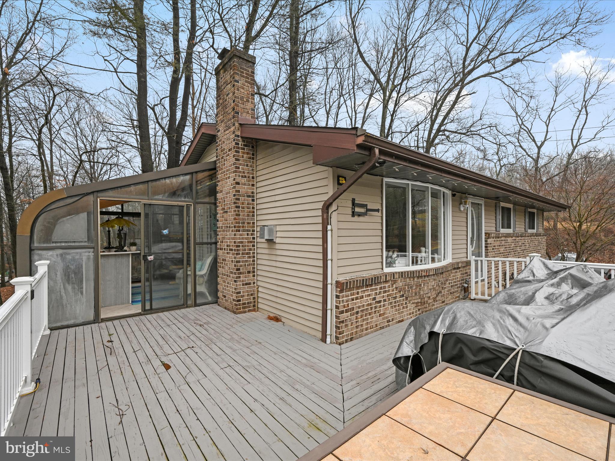 LAKE WYNONAH - Residential