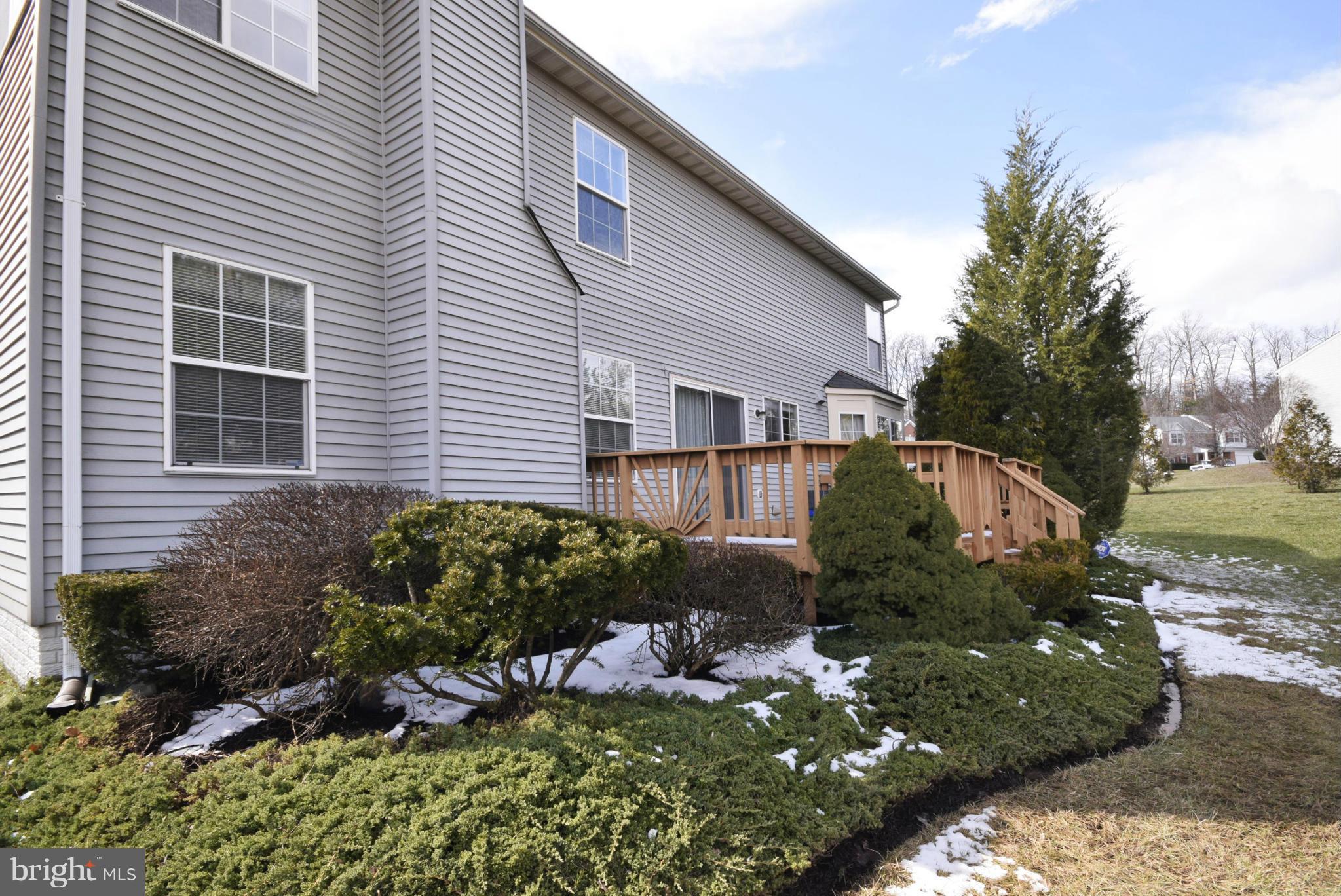 RIVER OAKS - Residential