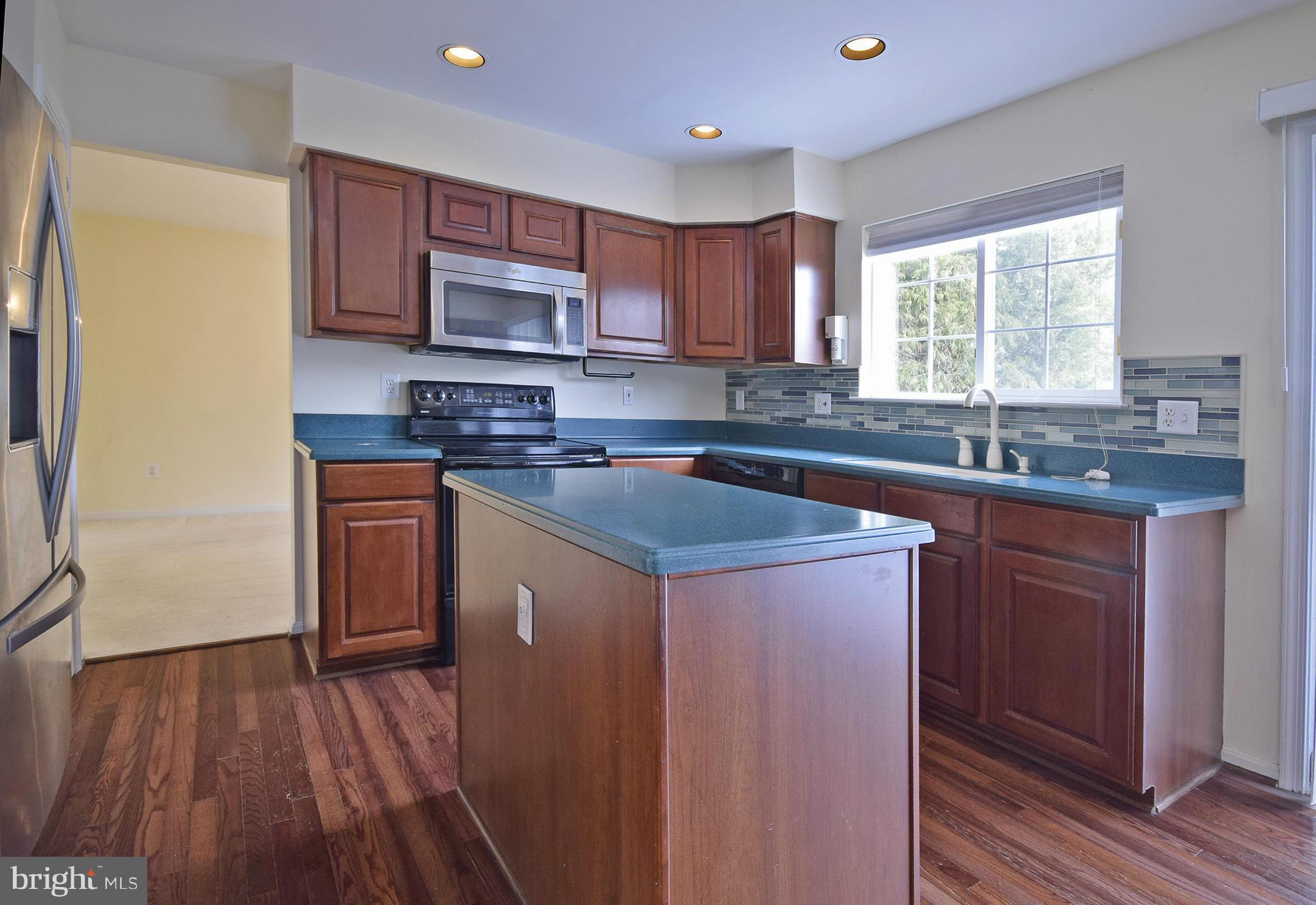 RIVER OAKS - Residential