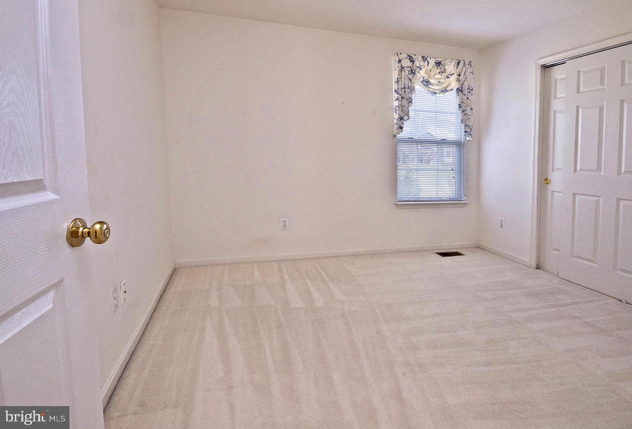 RIVER OAKS - Residential