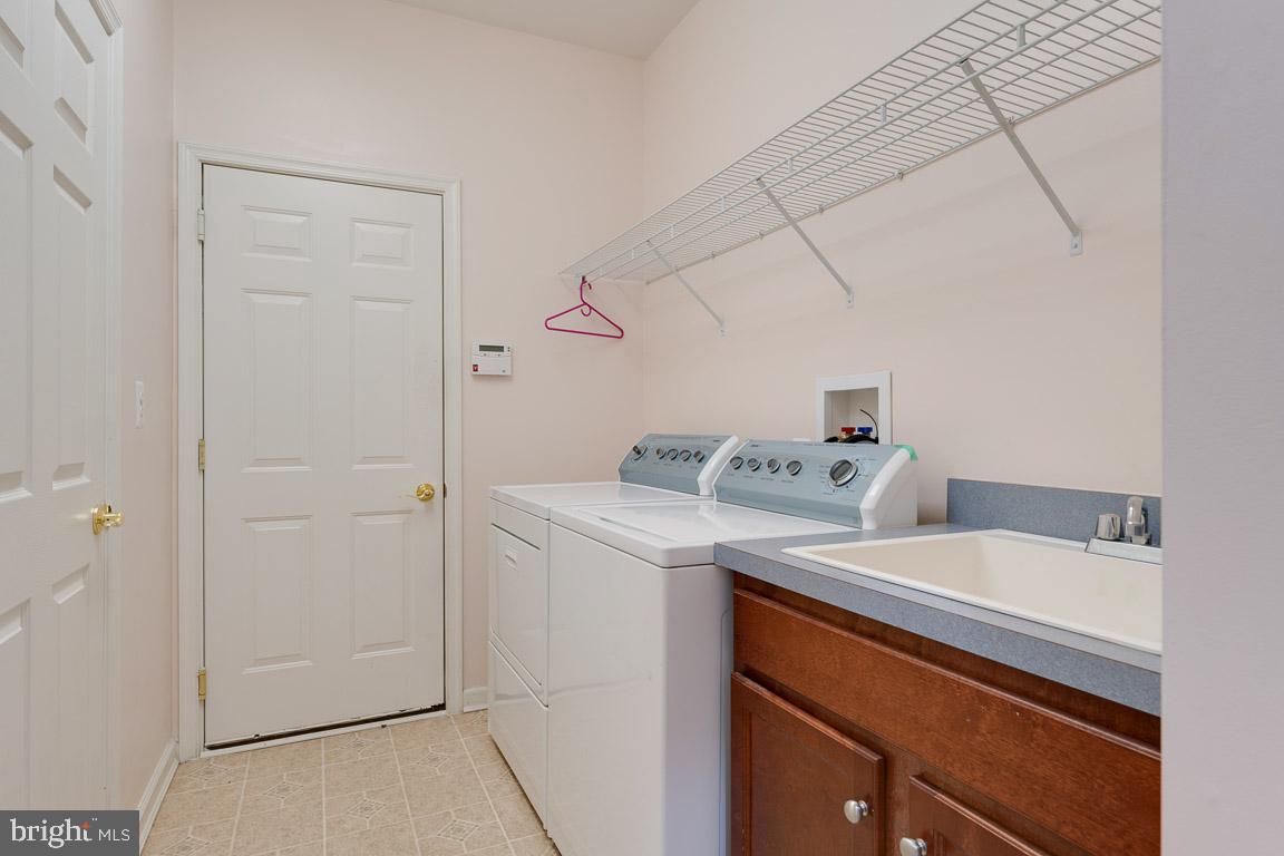 CENTRAL PARKE COLONIAL CHARLES - Residential