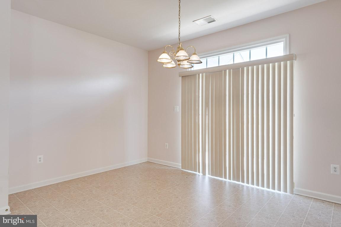 CENTRAL PARKE COLONIAL CHARLES - Residential