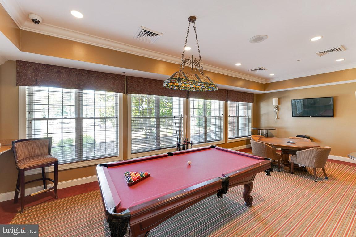 CENTRAL PARKE COLONIAL CHARLES - Residential