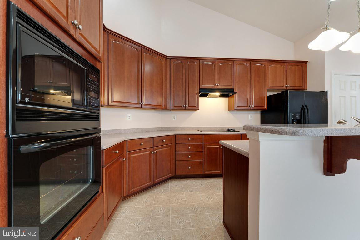 CENTRAL PARKE COLONIAL CHARLES - Residential