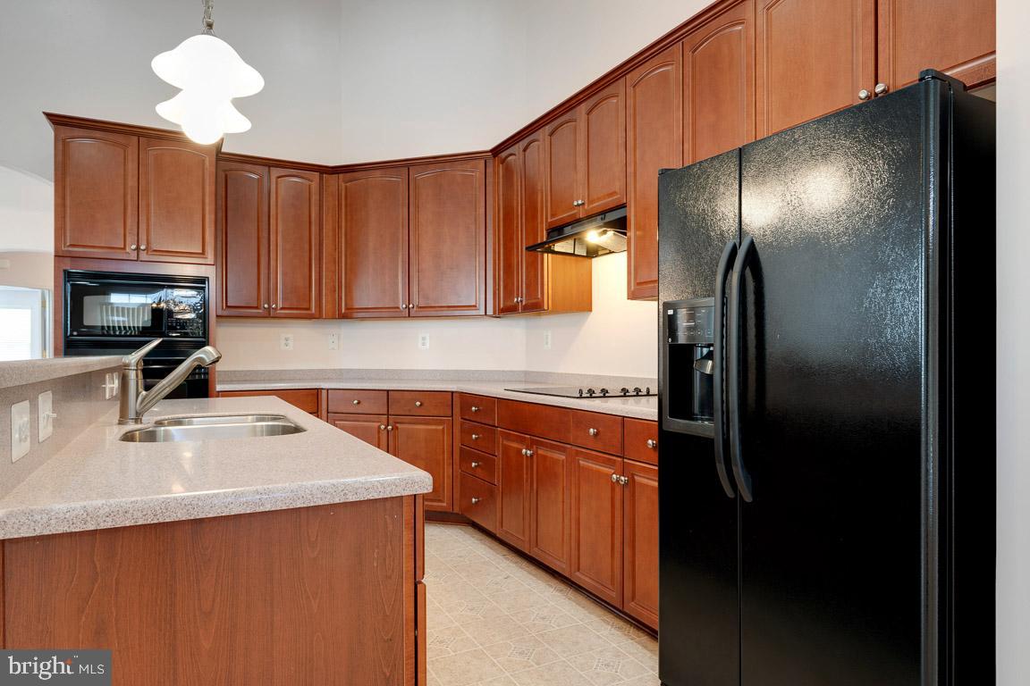 CENTRAL PARKE COLONIAL CHARLES - Residential