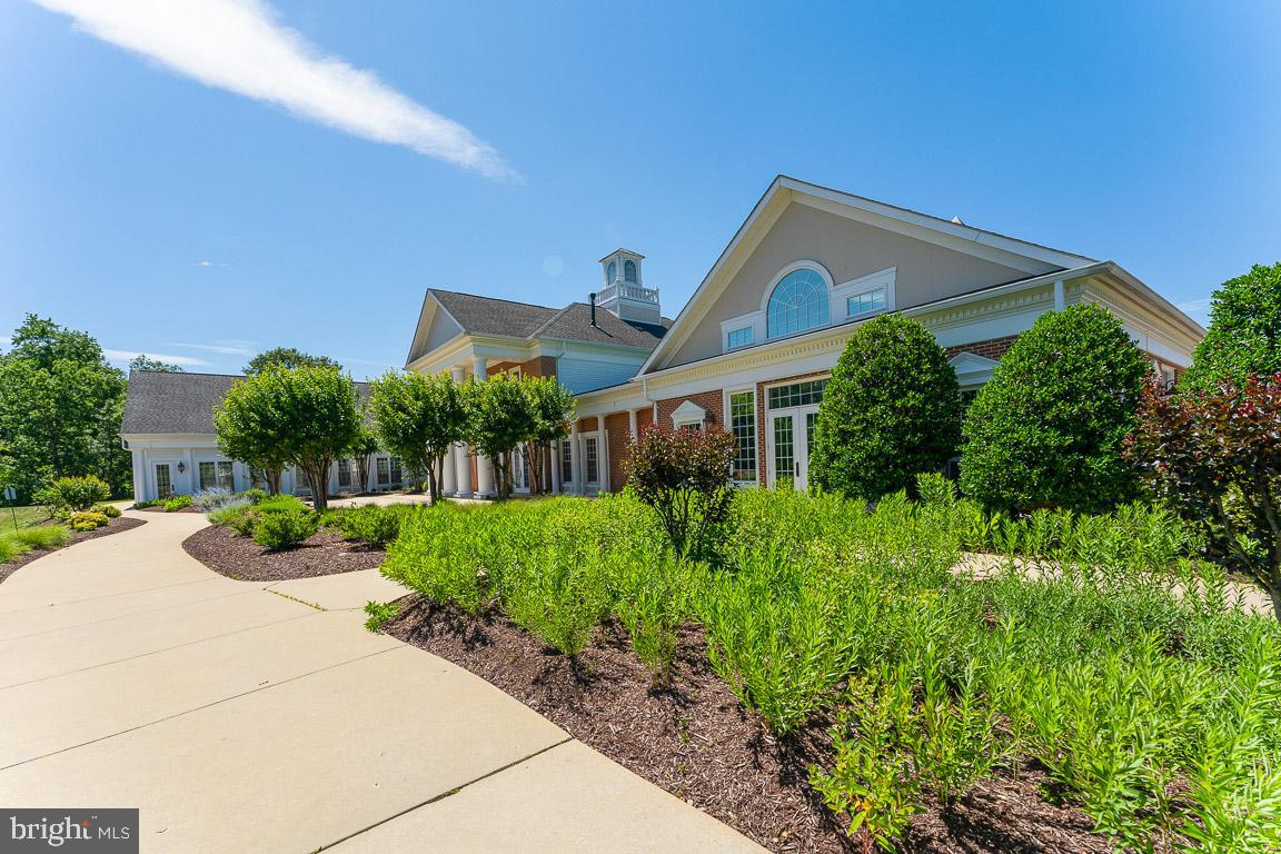 CENTRAL PARKE COLONIAL CHARLES - Residential