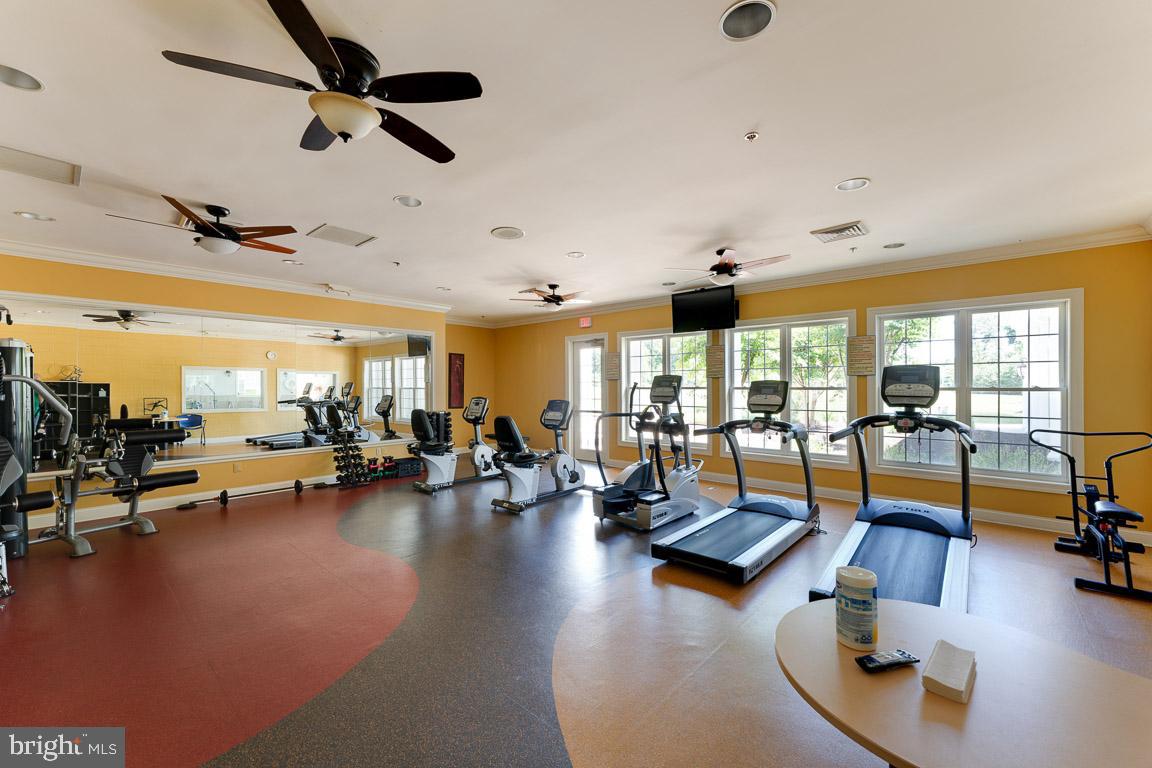 CENTRAL PARKE COLONIAL CHARLES - Residential