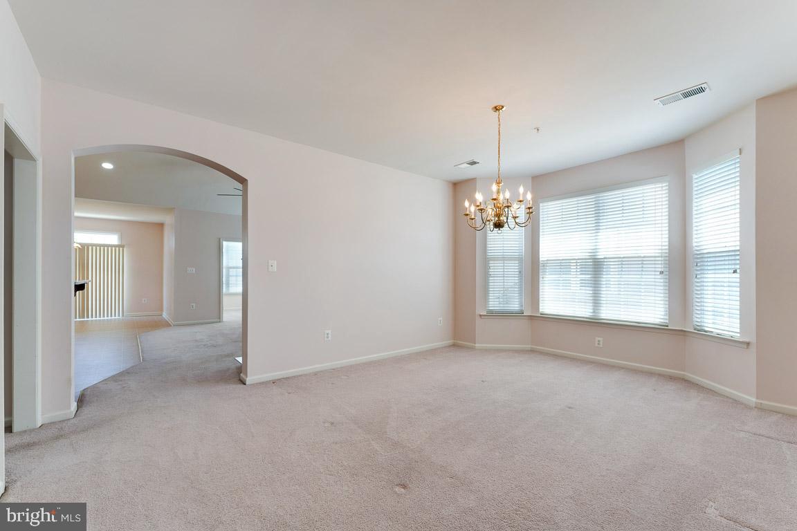 CENTRAL PARKE COLONIAL CHARLES - Residential