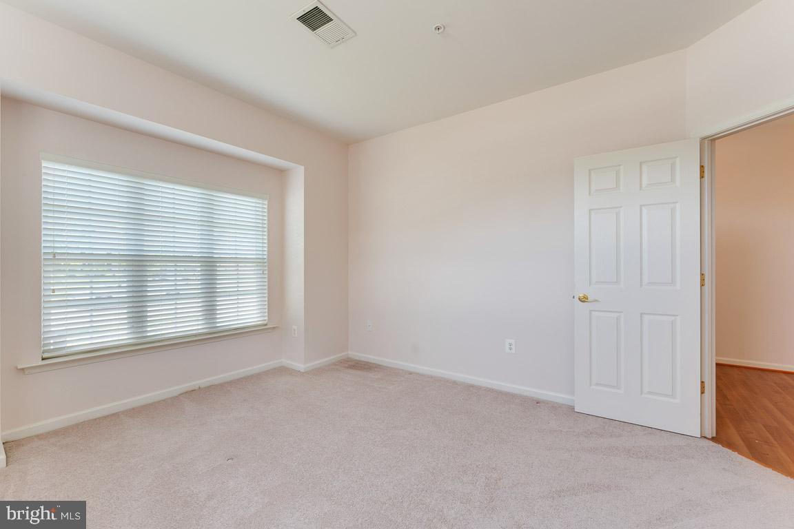 CENTRAL PARKE COLONIAL CHARLES - Residential