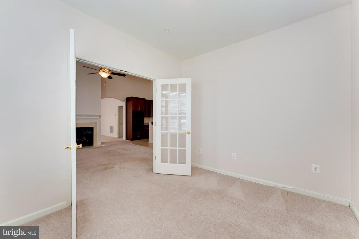 CENTRAL PARKE COLONIAL CHARLES - Residential