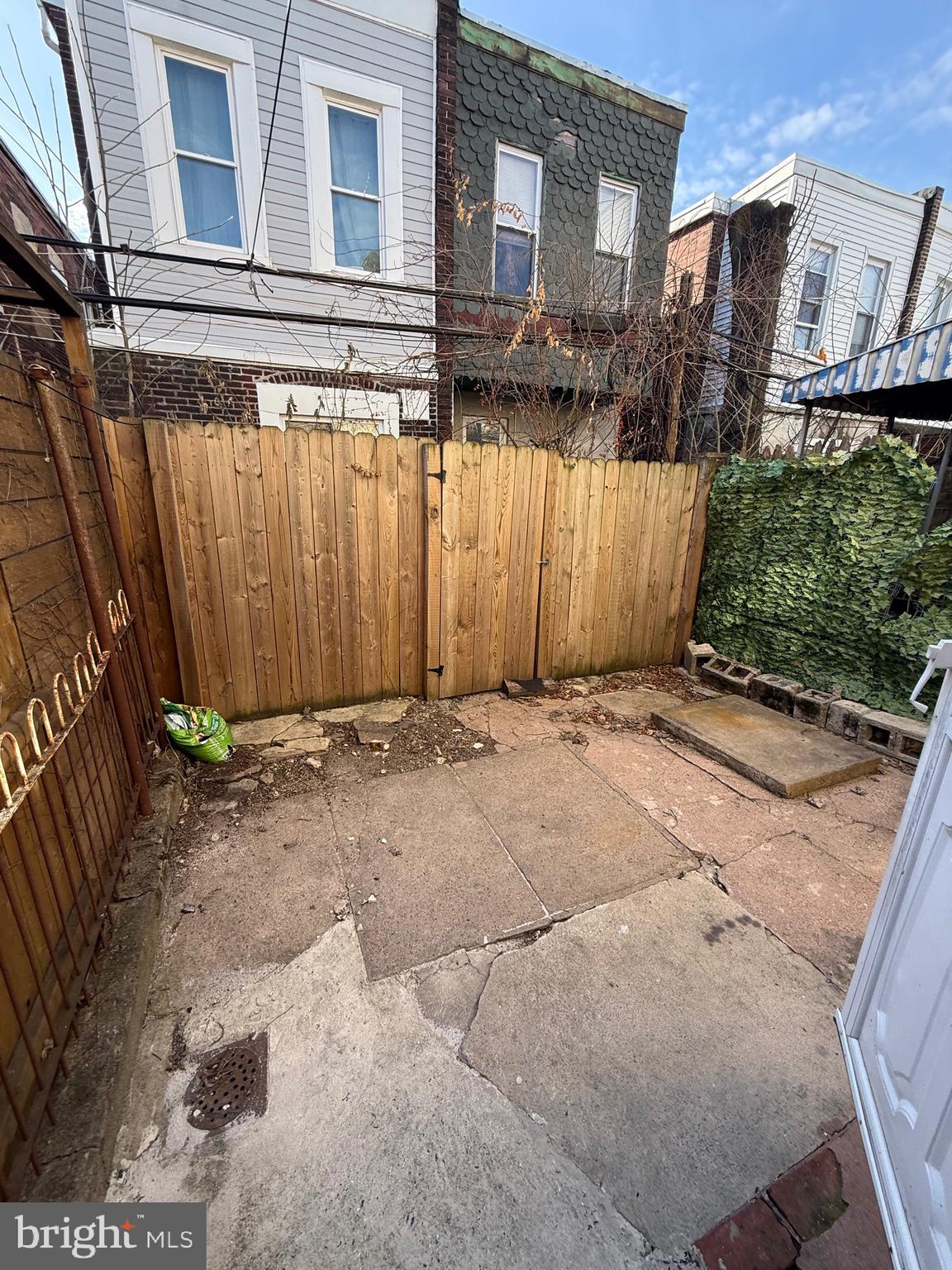 POINT BREEZE - Residential