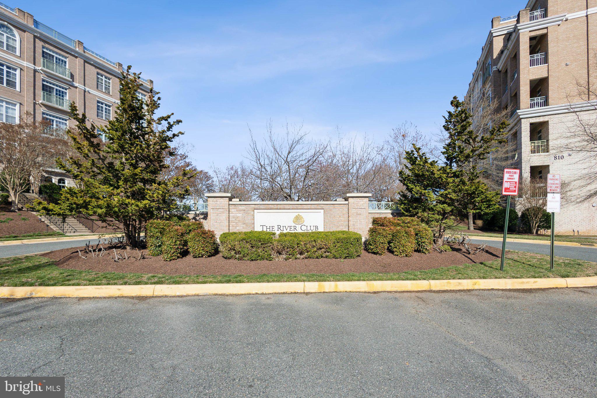 820 BELMONT BAY DRIVE 405