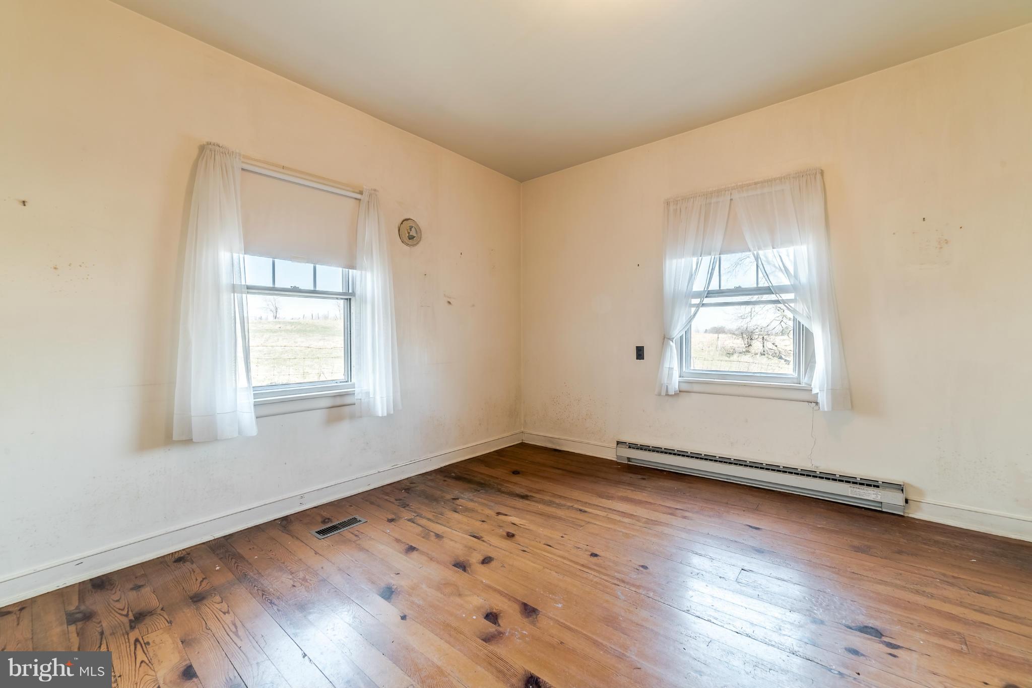 METES & BOUNDS - Farm