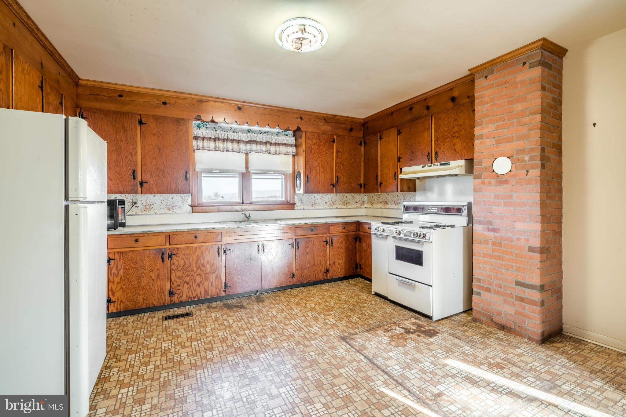 METES & BOUNDS - Farm