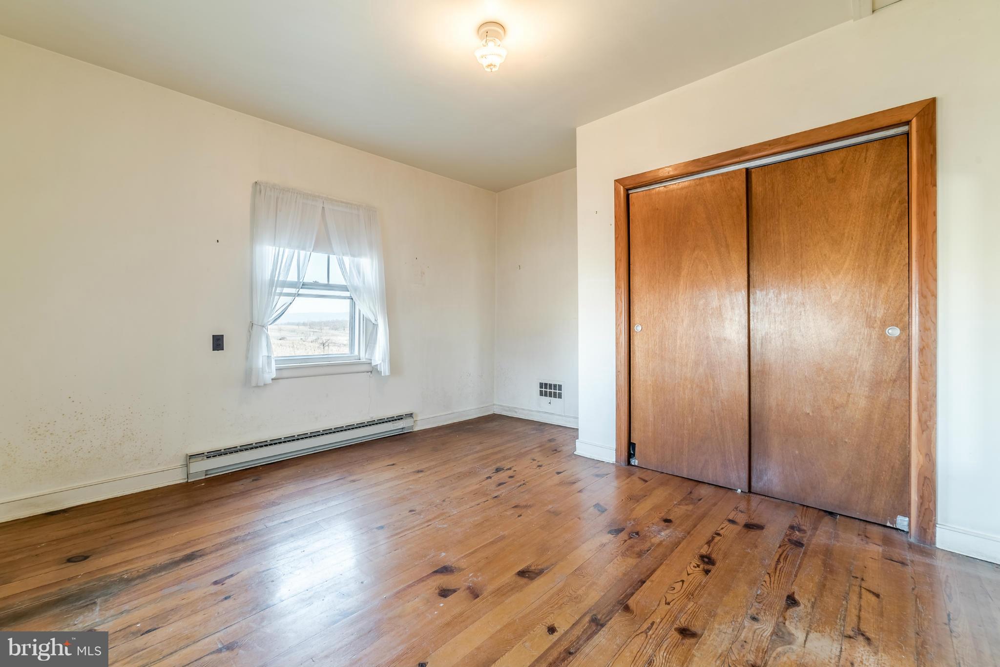 METES & BOUNDS - Farm