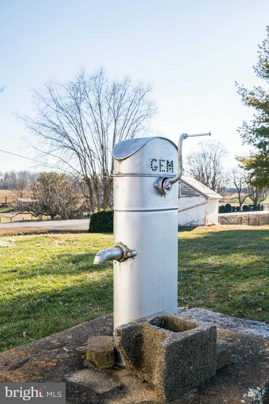 METES & BOUNDS - Farm