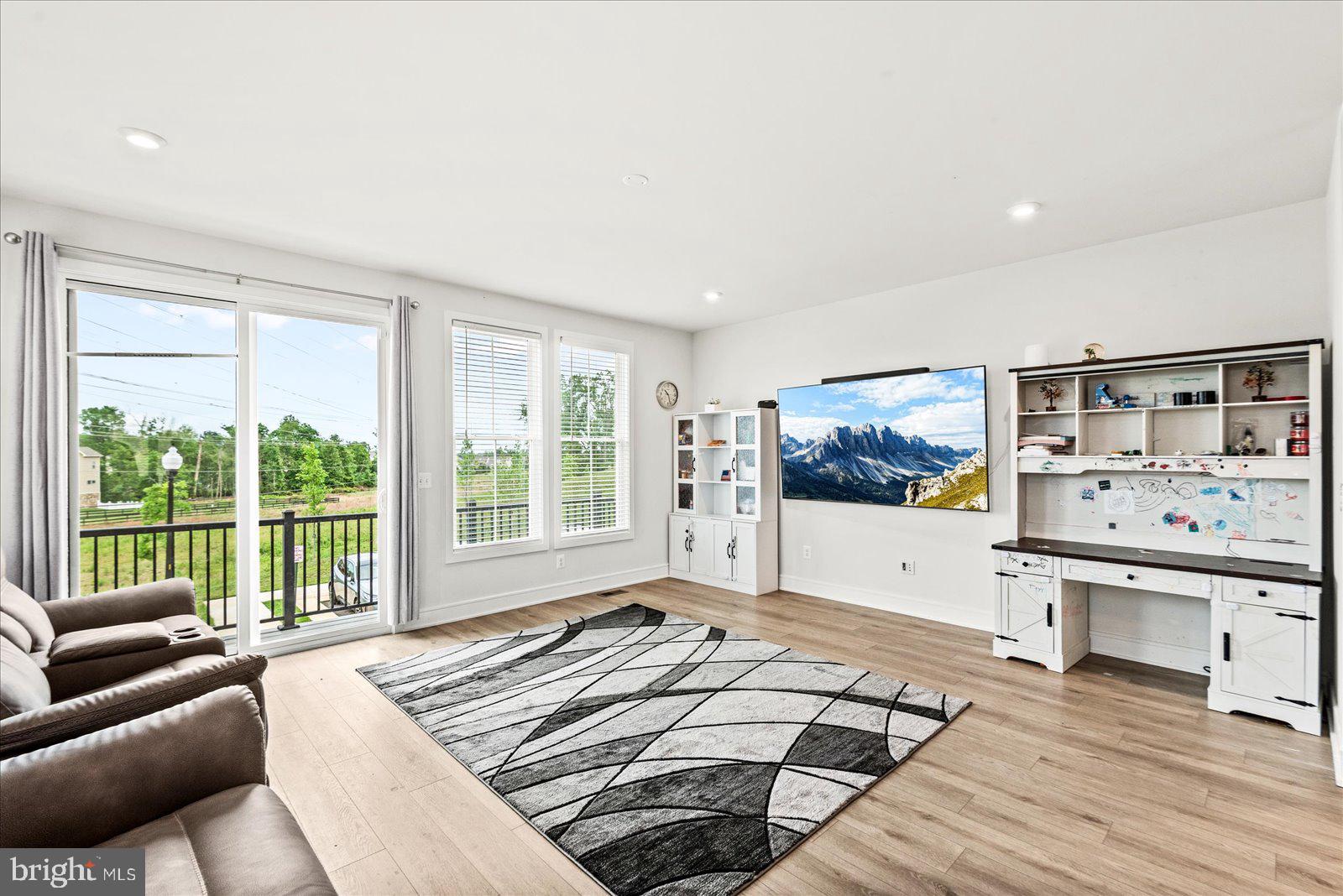 BRAMBLETON LANDBAY 1 - Residential