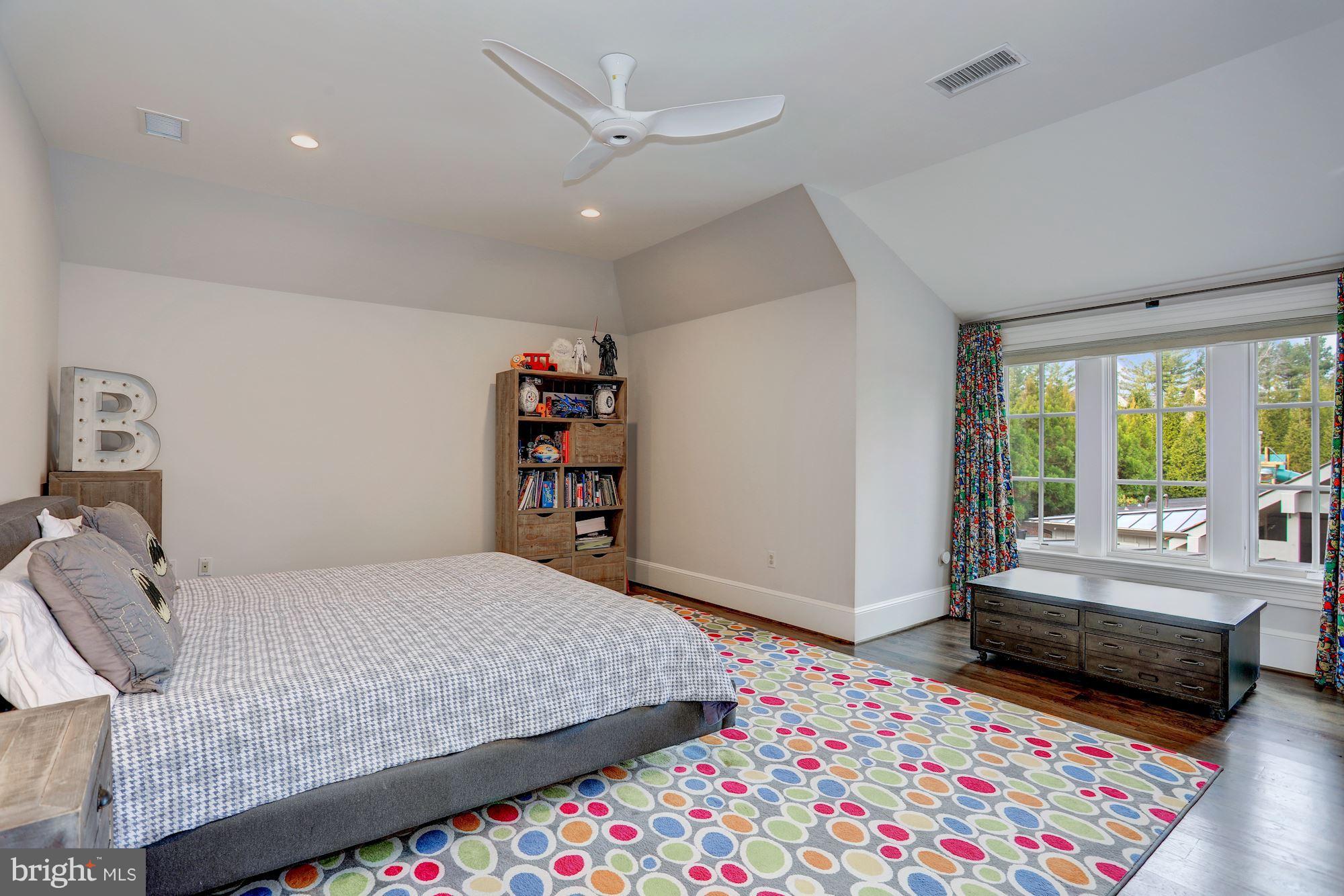 SPRING HILL FARM - Residential