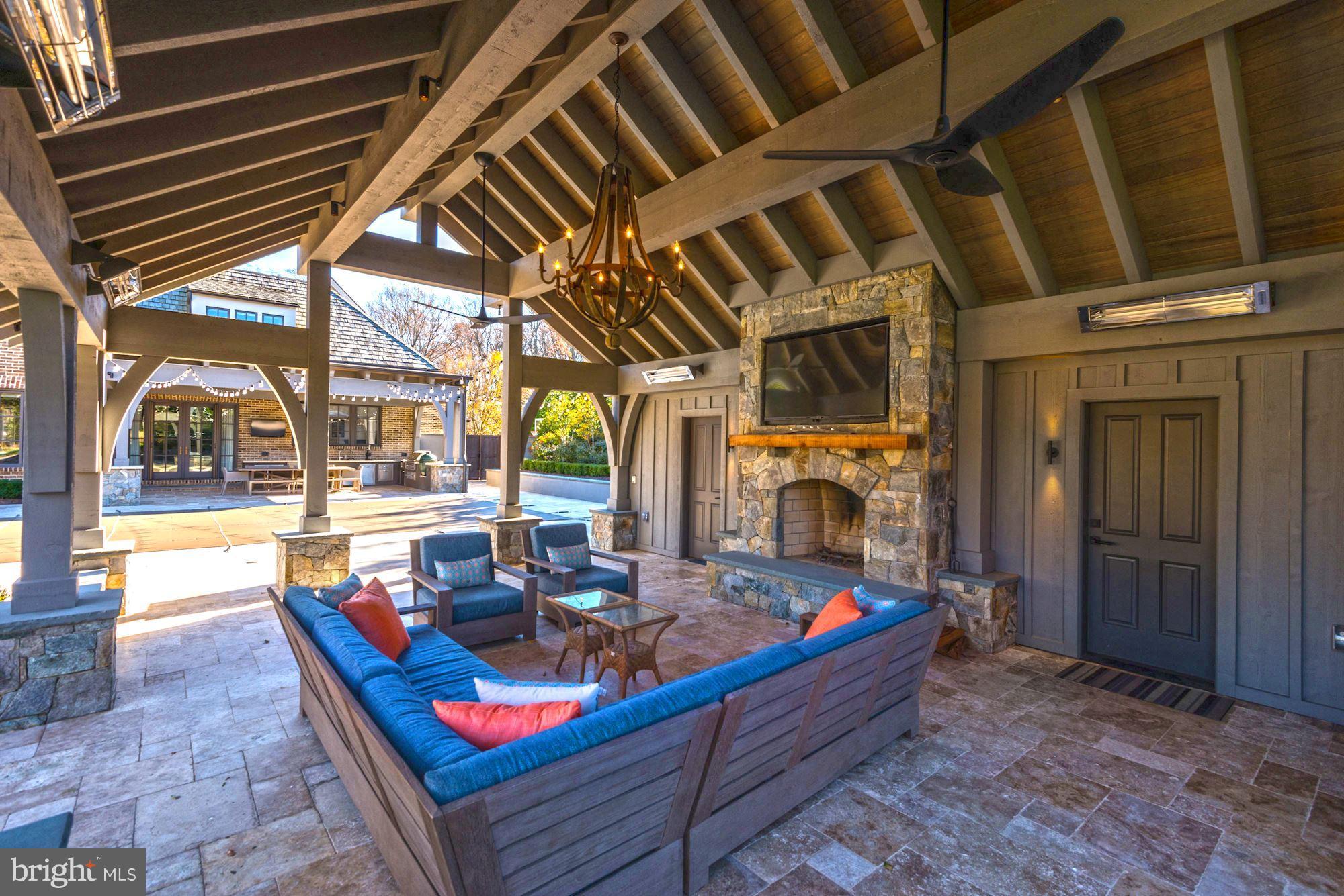 SPRING HILL FARM - Residential