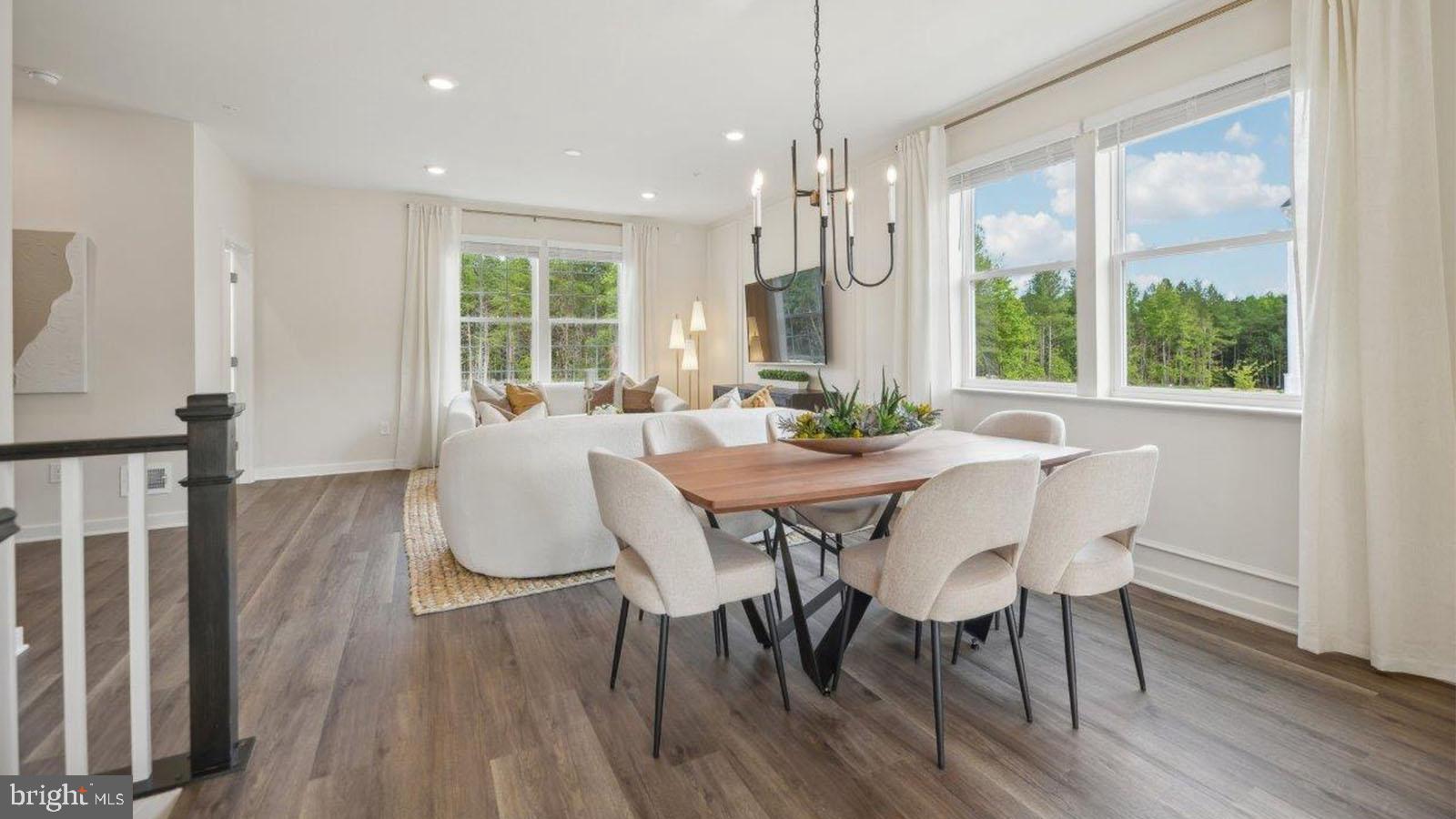 PINEGROVE - Residential