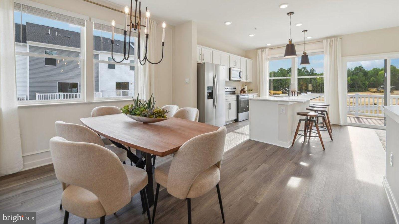 PINEGROVE - Residential