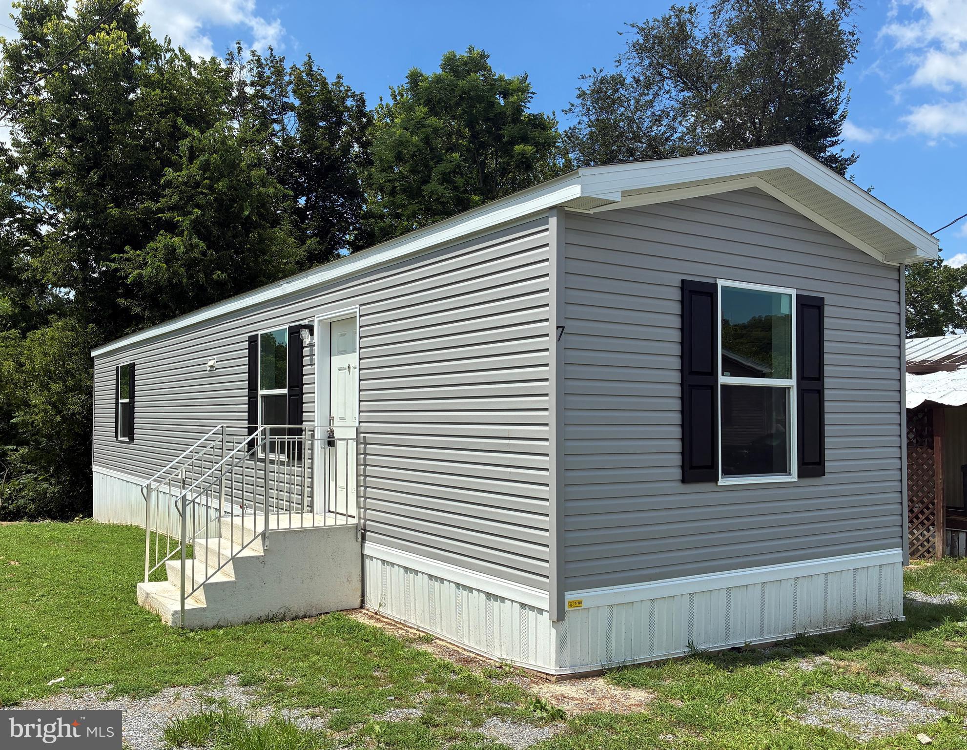 ENGLESIDE - Residential