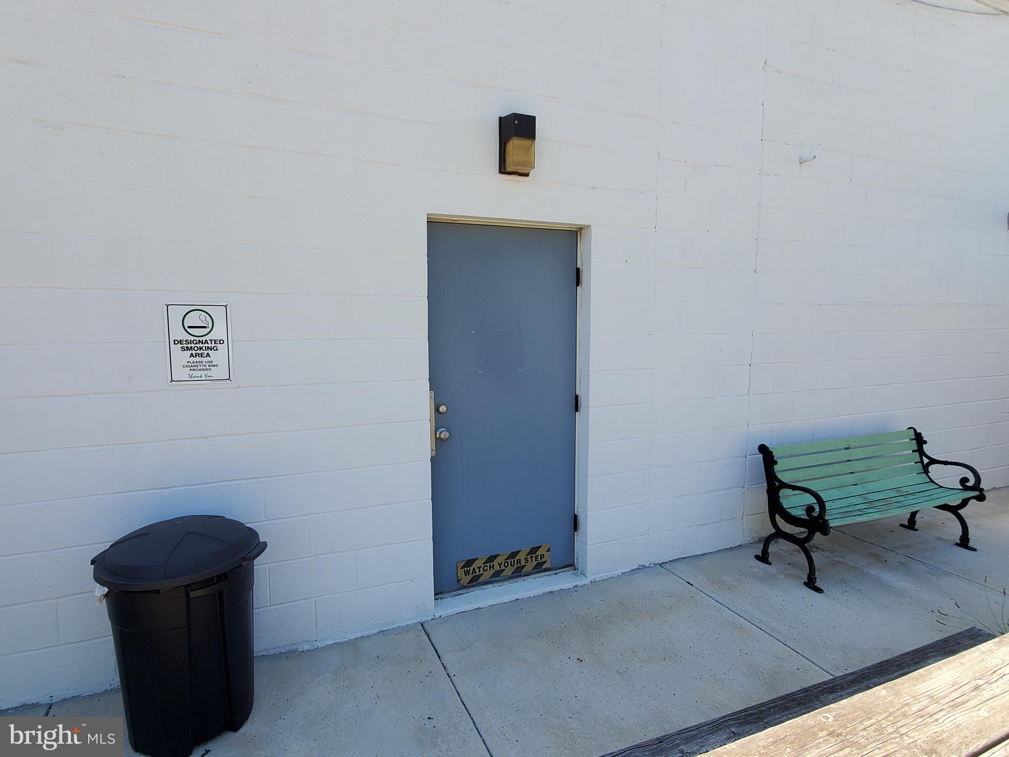 EASTON - Commercial Sale