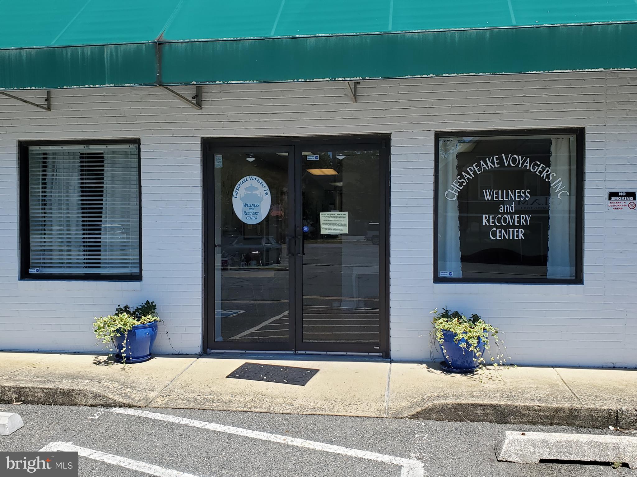 EASTON - Commercial Sale