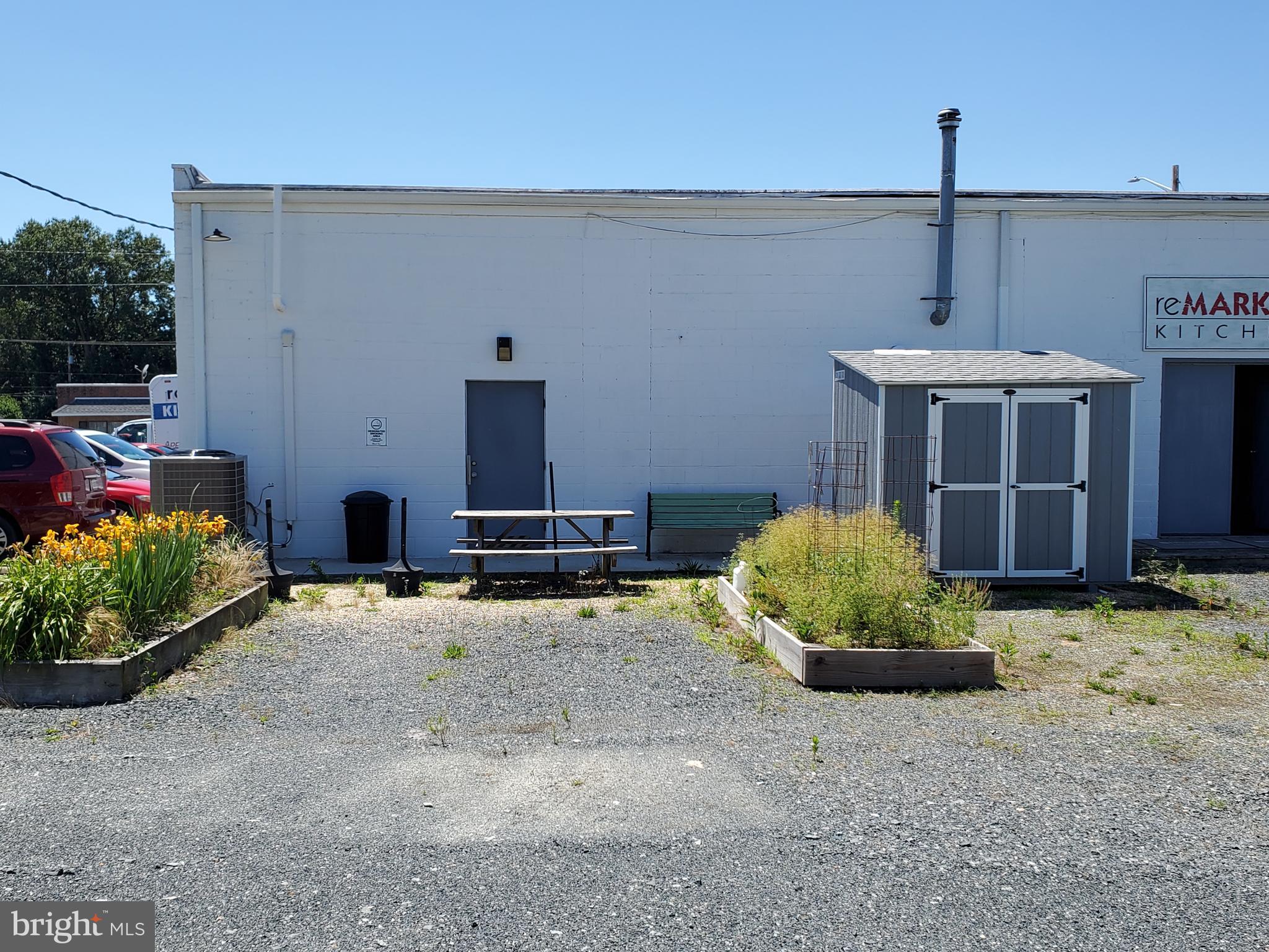 EASTON - Commercial Sale