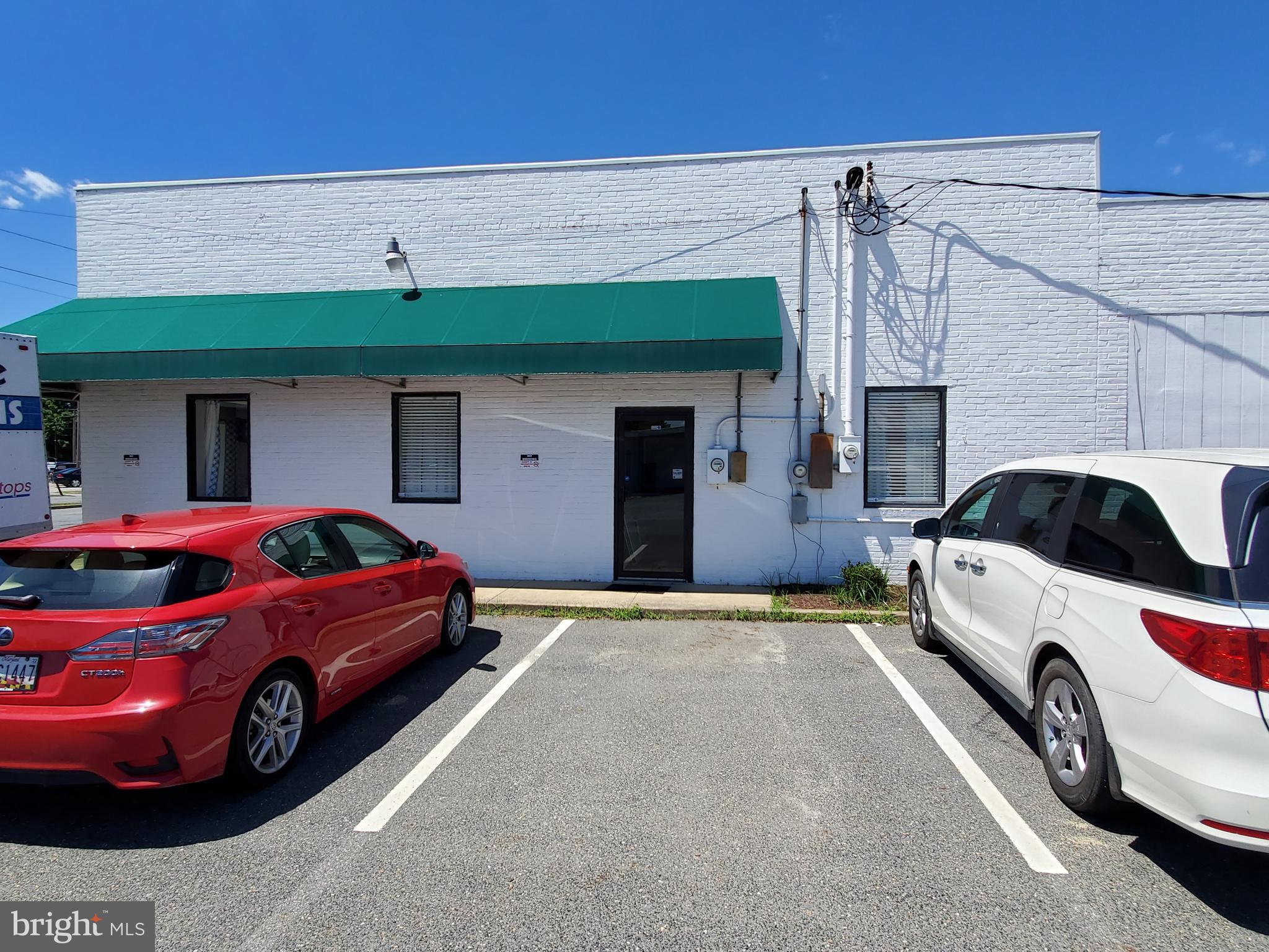 EASTON - Commercial Sale