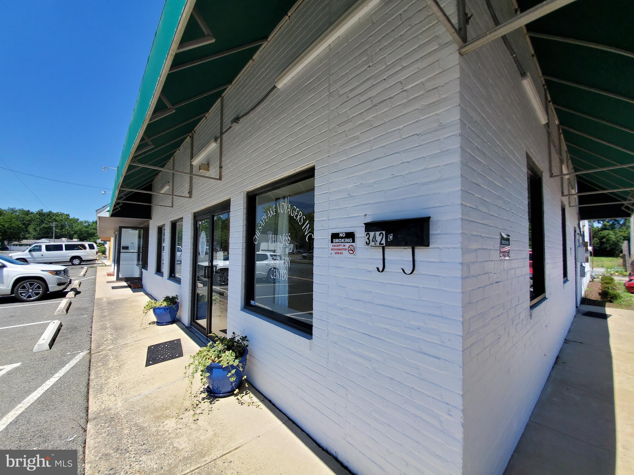 EASTON - Commercial Sale