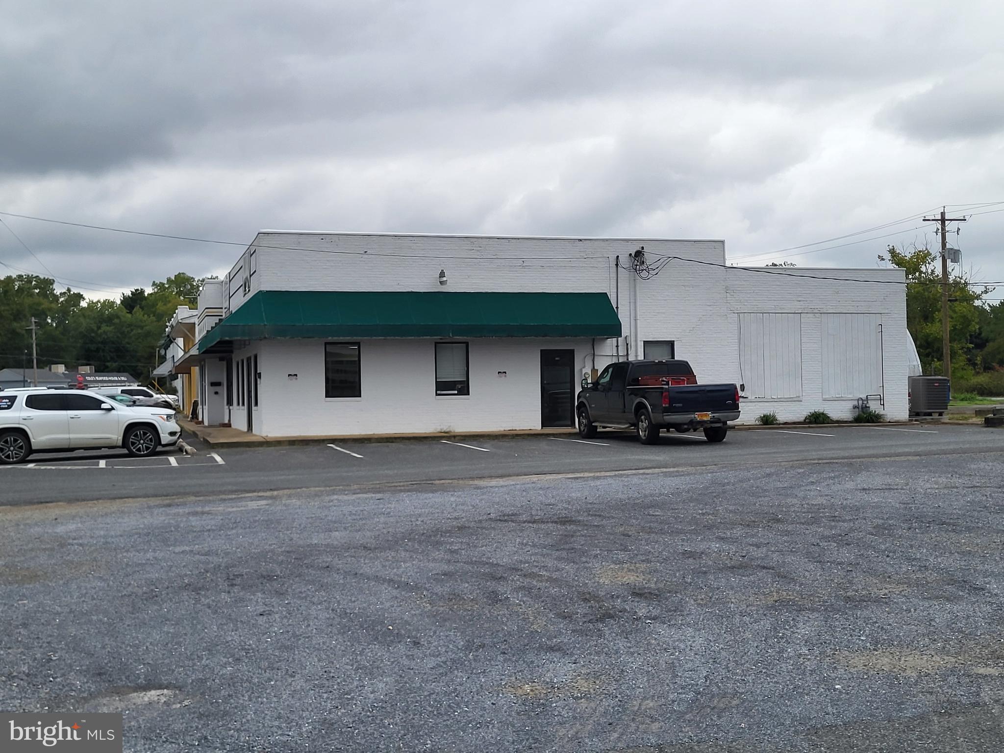 EASTON - Commercial Sale