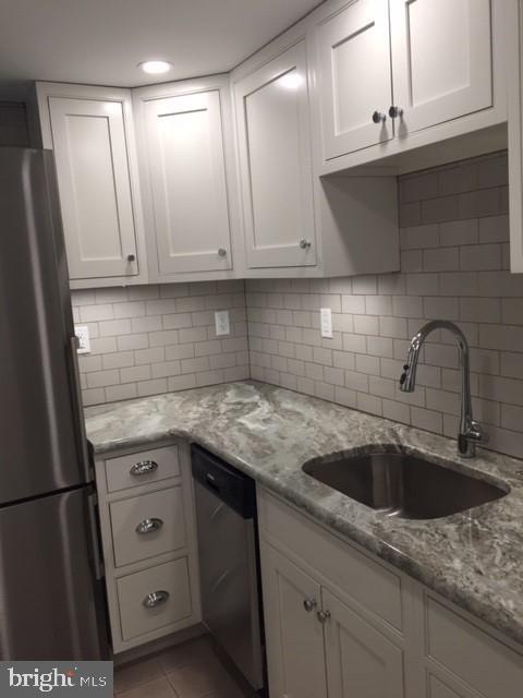 235 S 21ST STREET S GF