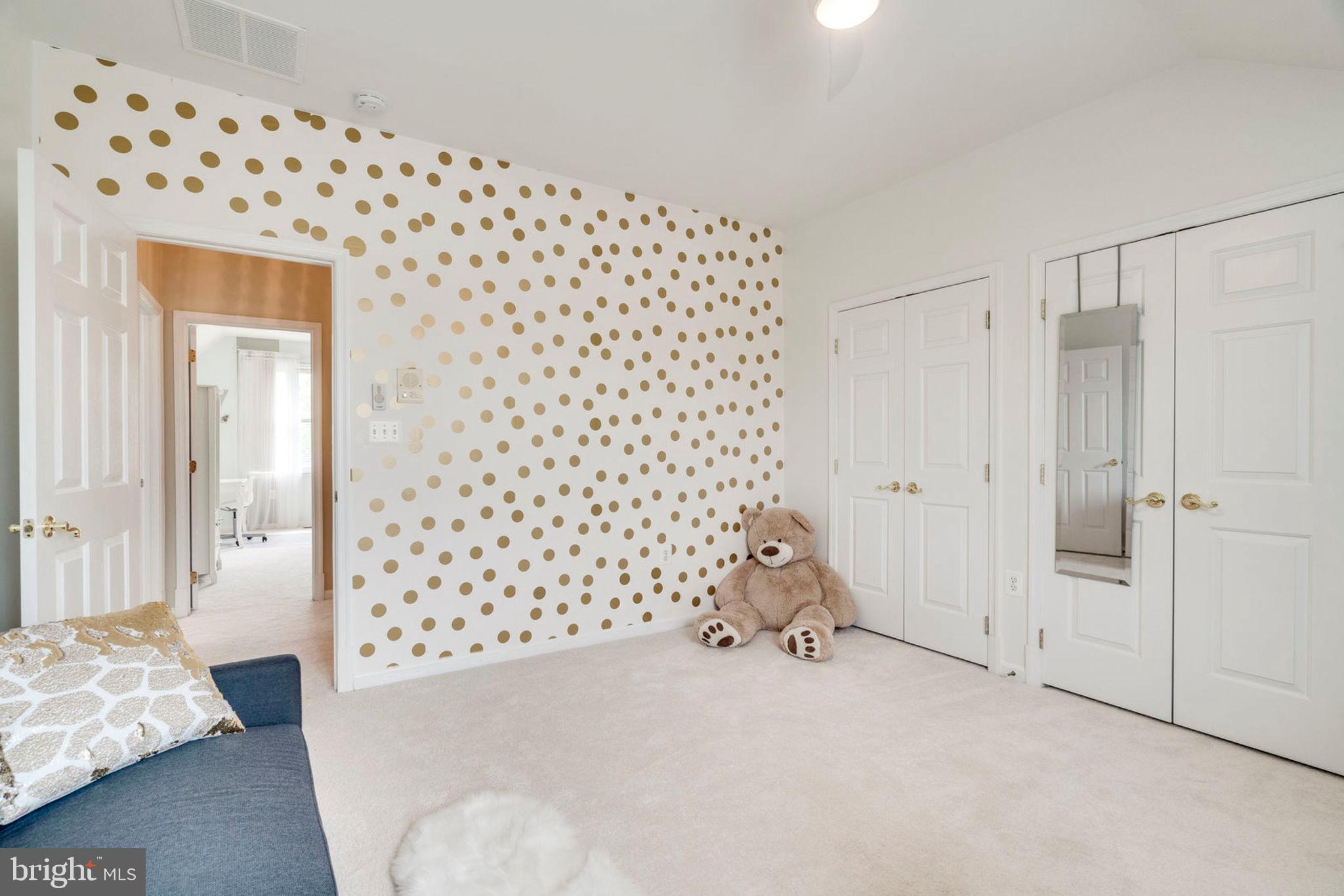 JAMES WREN ESTATE - Residential