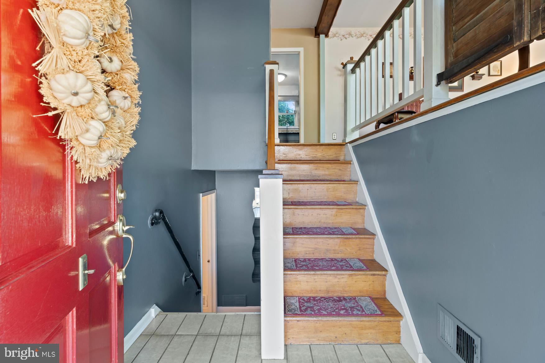 187 S LAKESIDE DRIVE E