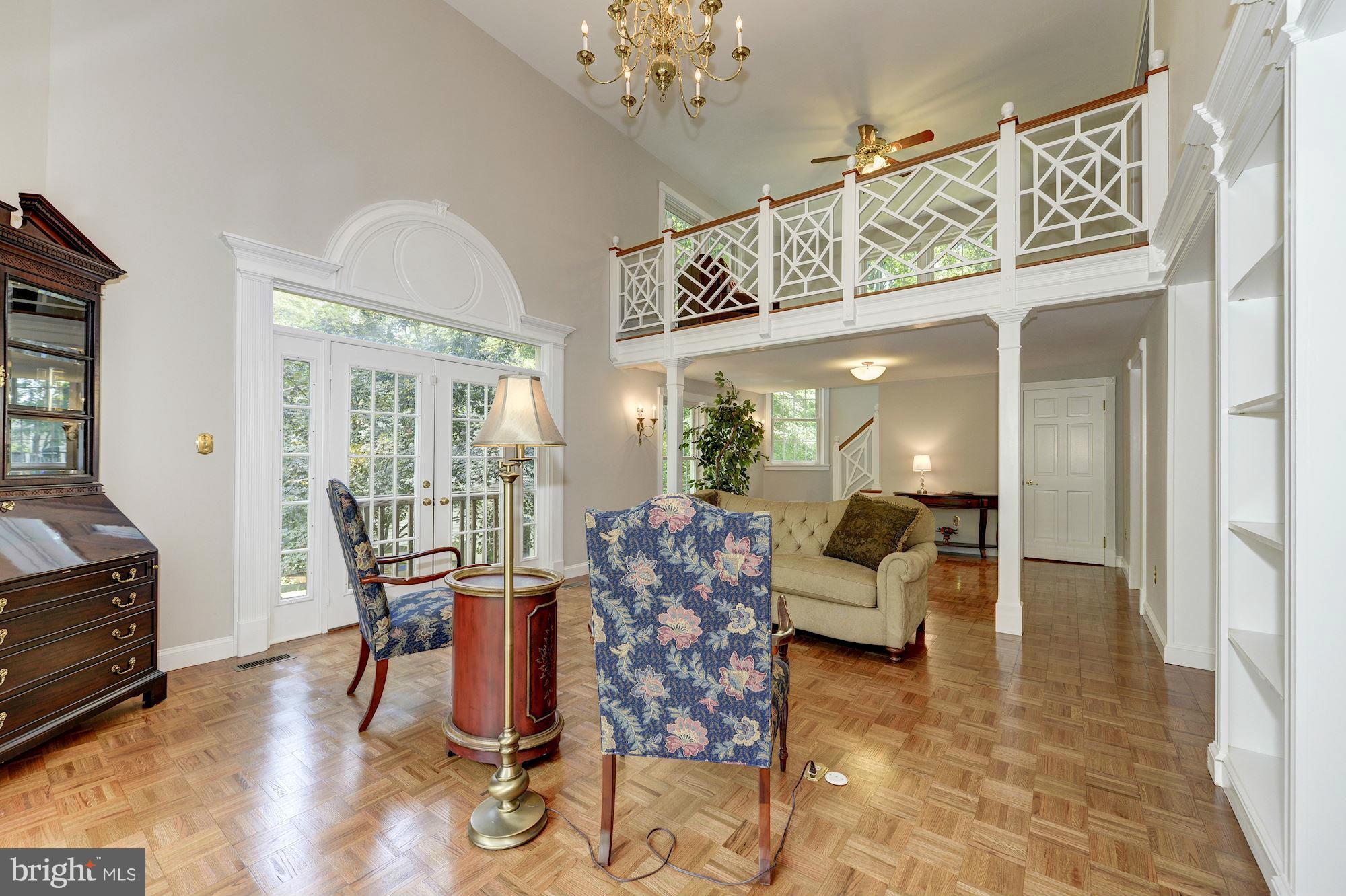 EDGELEA WOODS - Residential