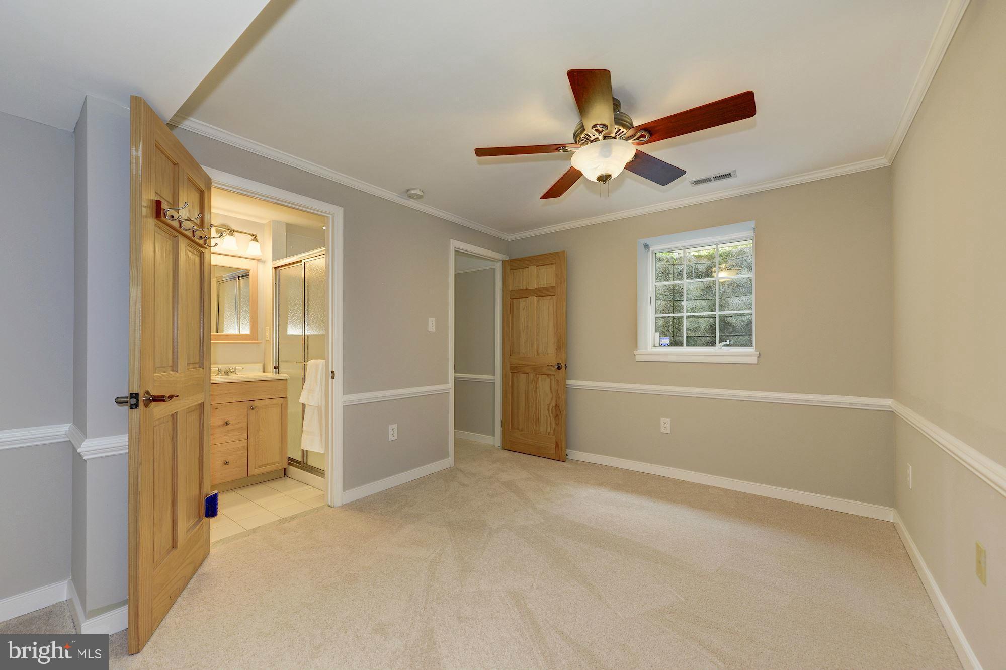 EDGELEA WOODS - Residential