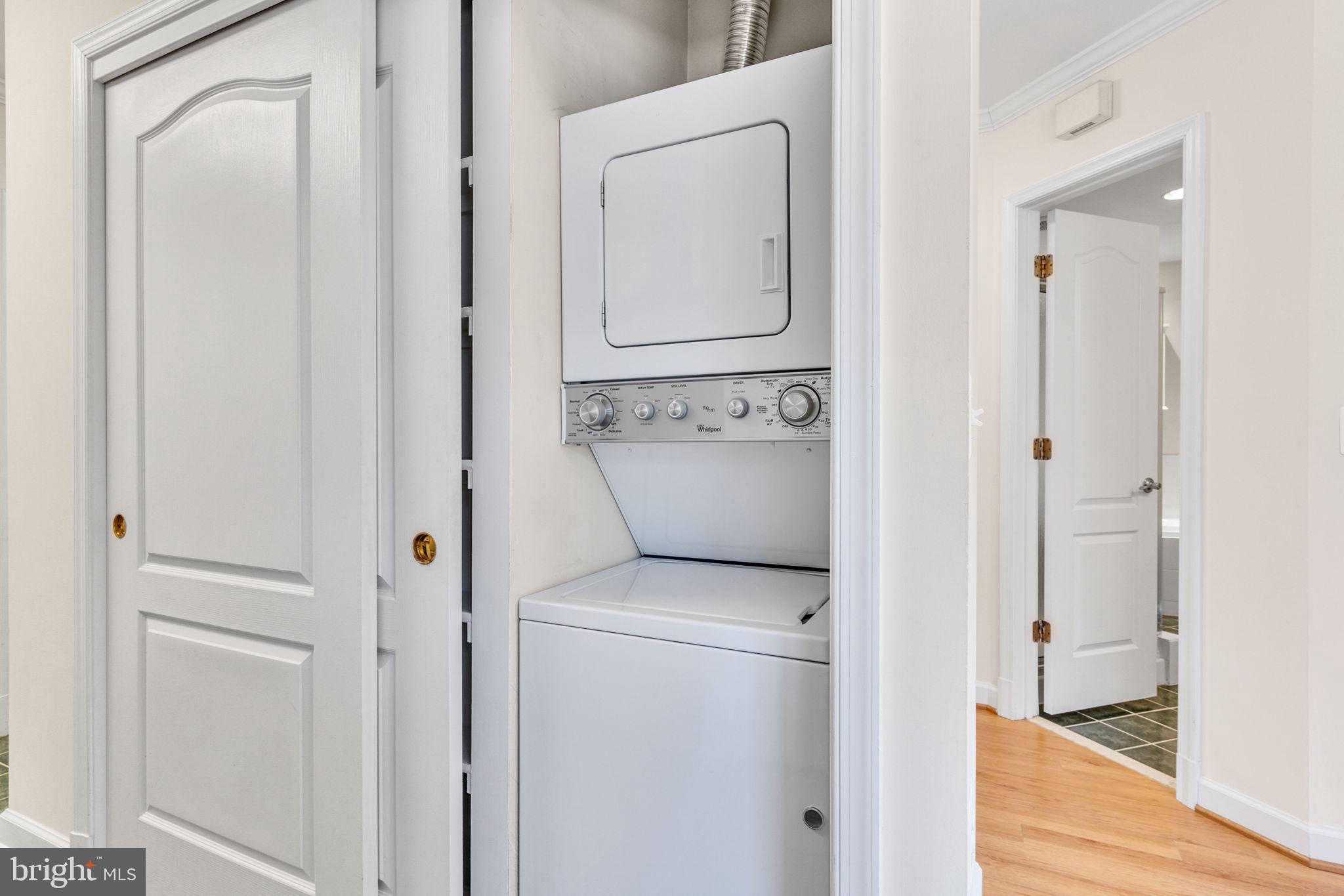 FALLS STATION - Residential Lease