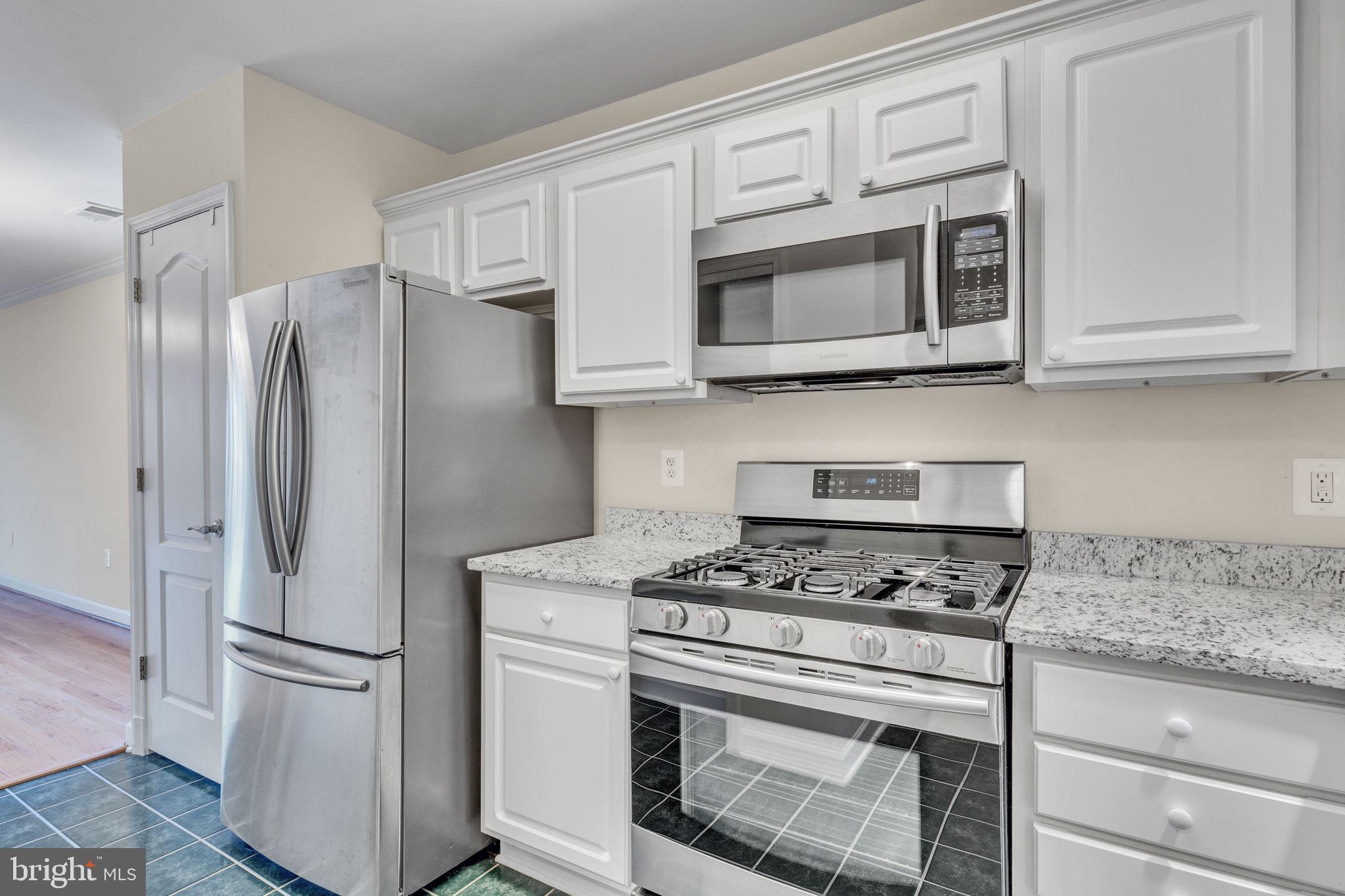 FALLS STATION - Residential Lease