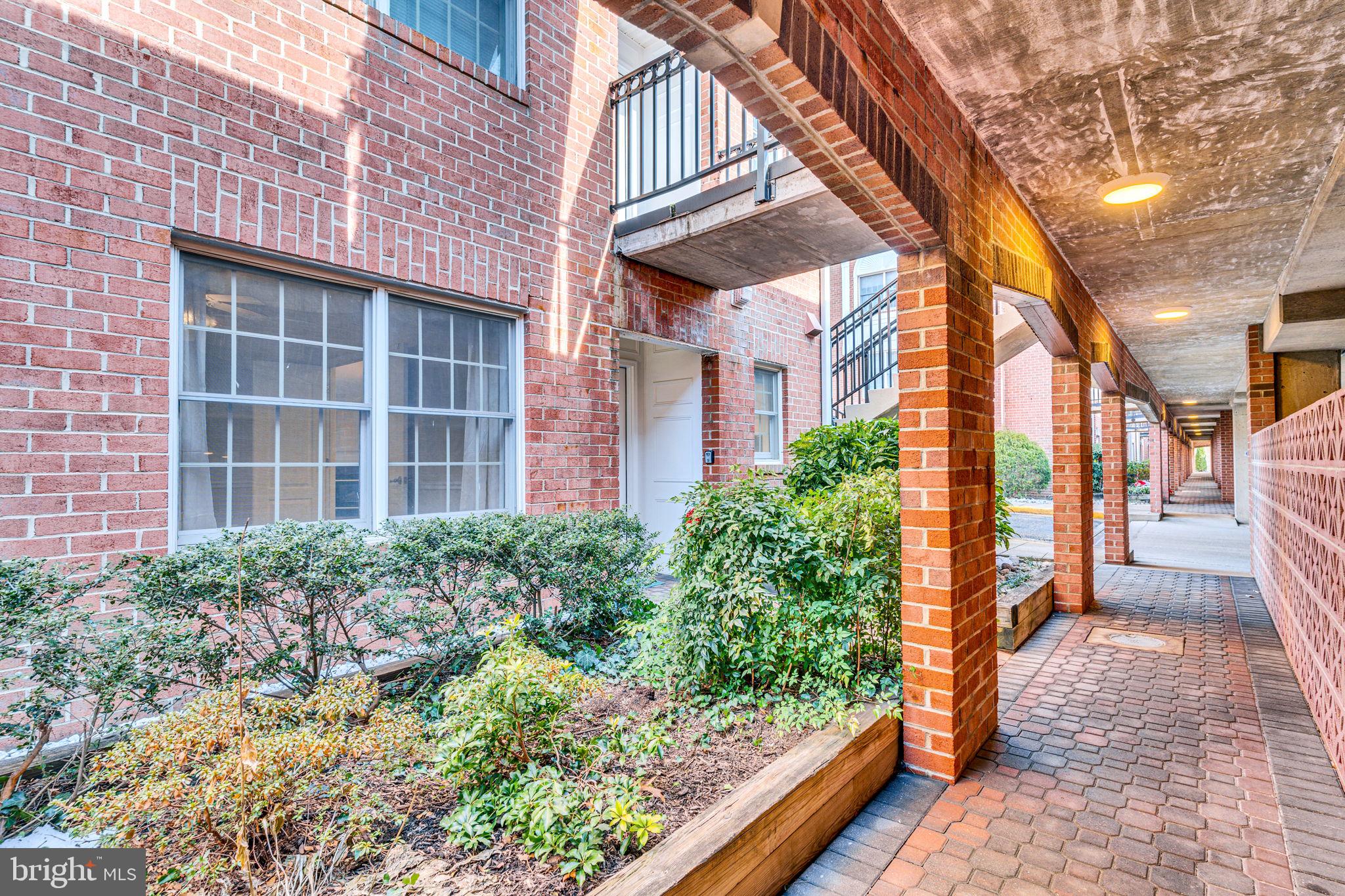 FALLS STATION - Residential Lease