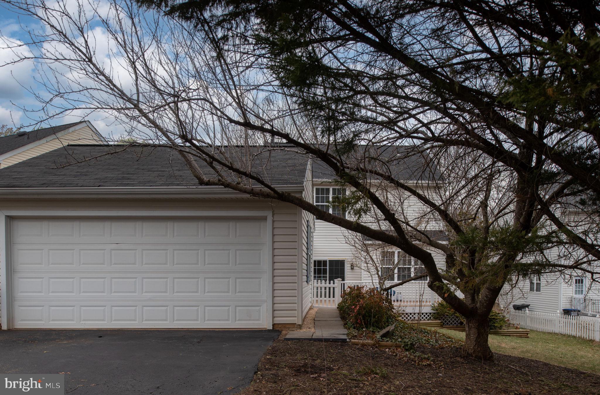 THE VILLAGES AT SAYBROOK - Residential Lease