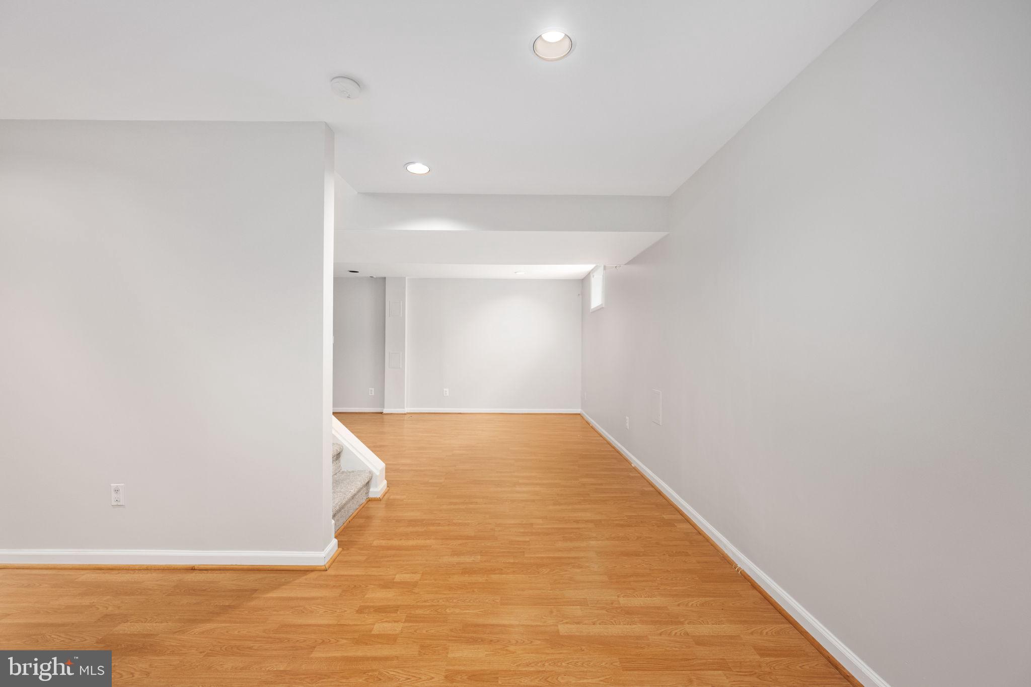 THE VILLAGES AT SAYBROOK - Residential Lease