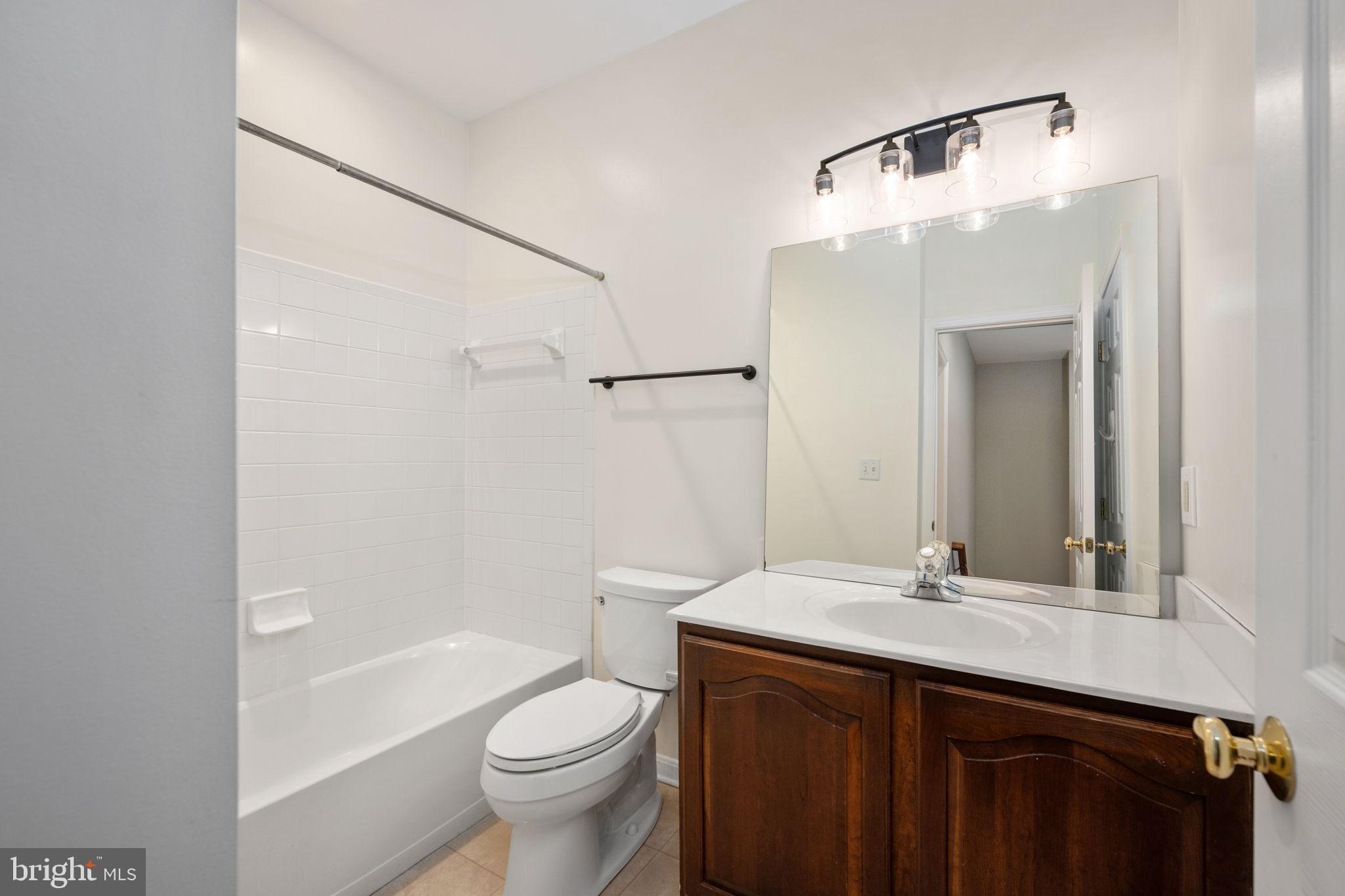 THE VILLAGES AT SAYBROOK - Residential Lease