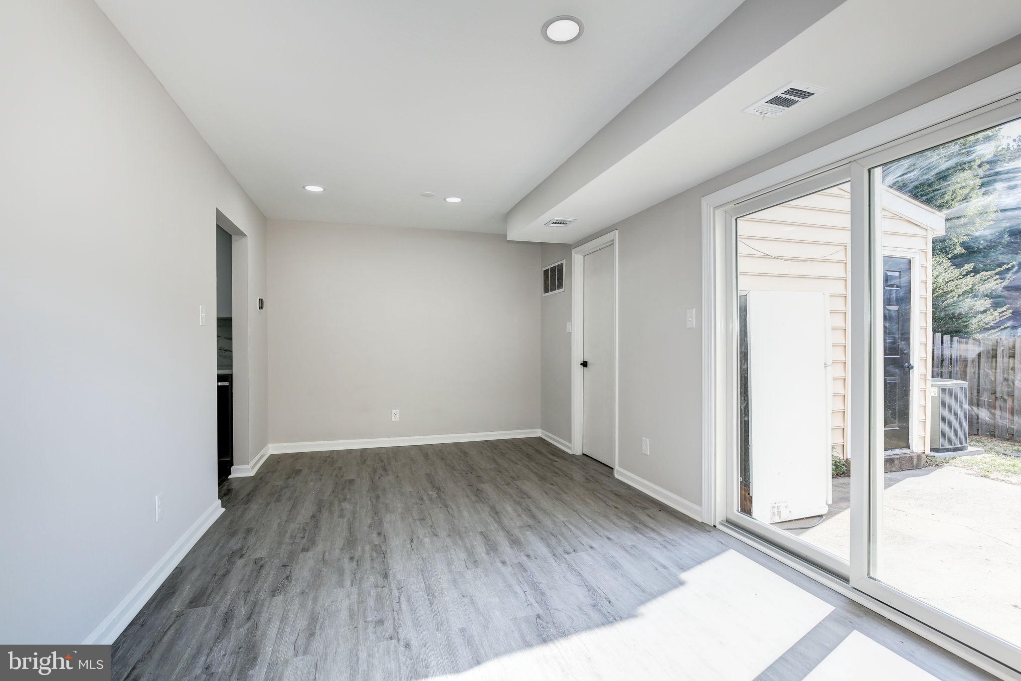 BERKELEY VILLAGE - Residential