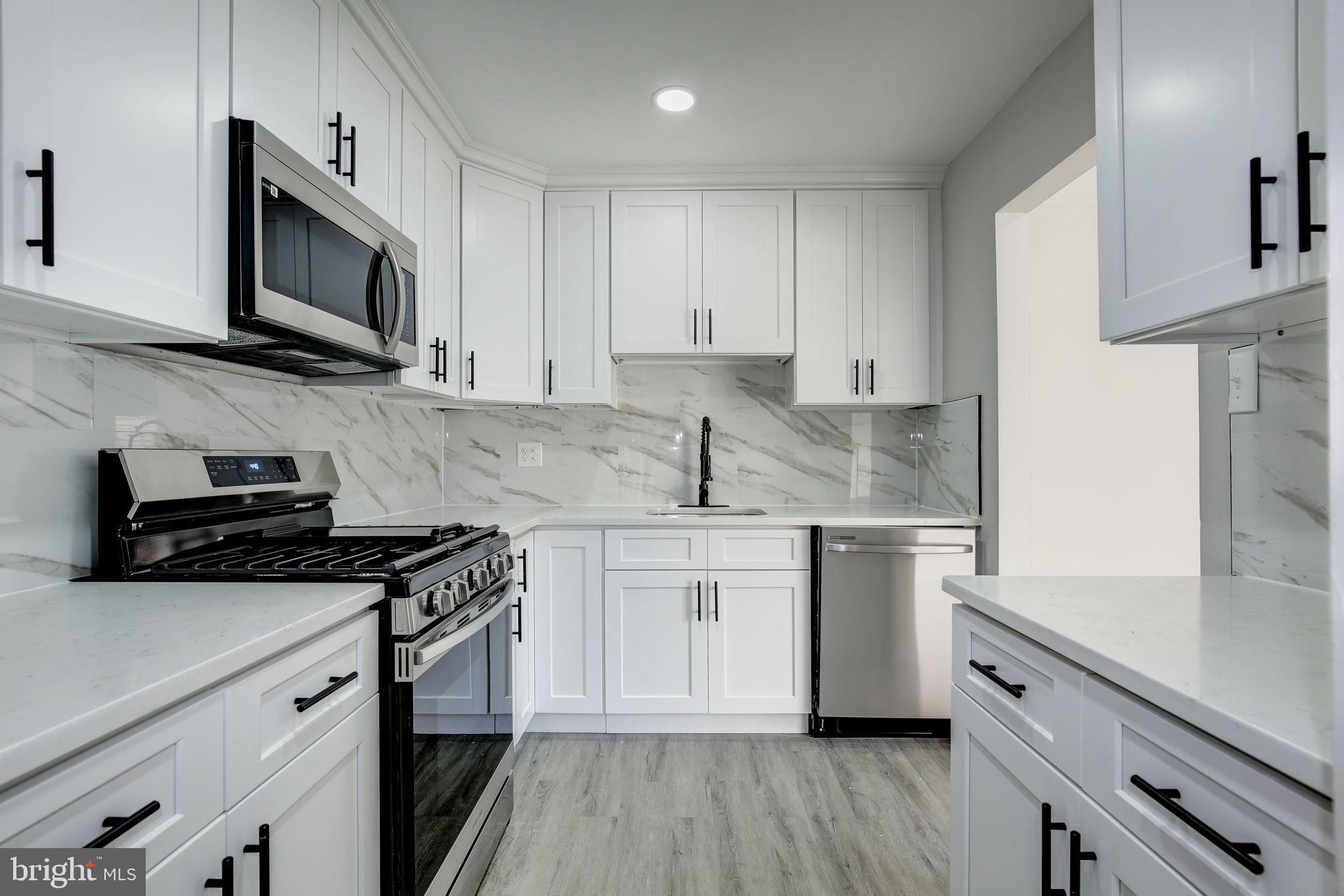 BERKELEY VILLAGE - Residential