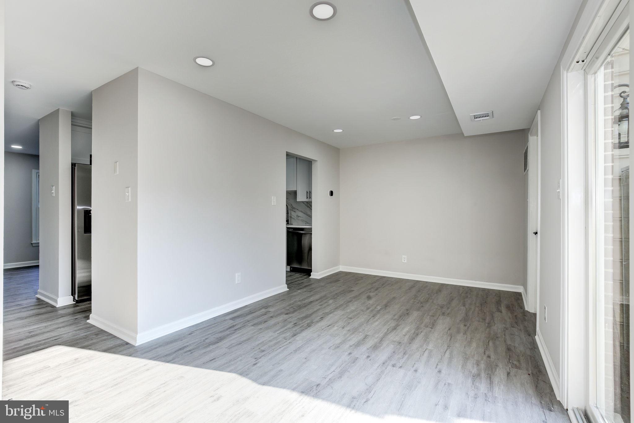 BERKELEY VILLAGE - Residential