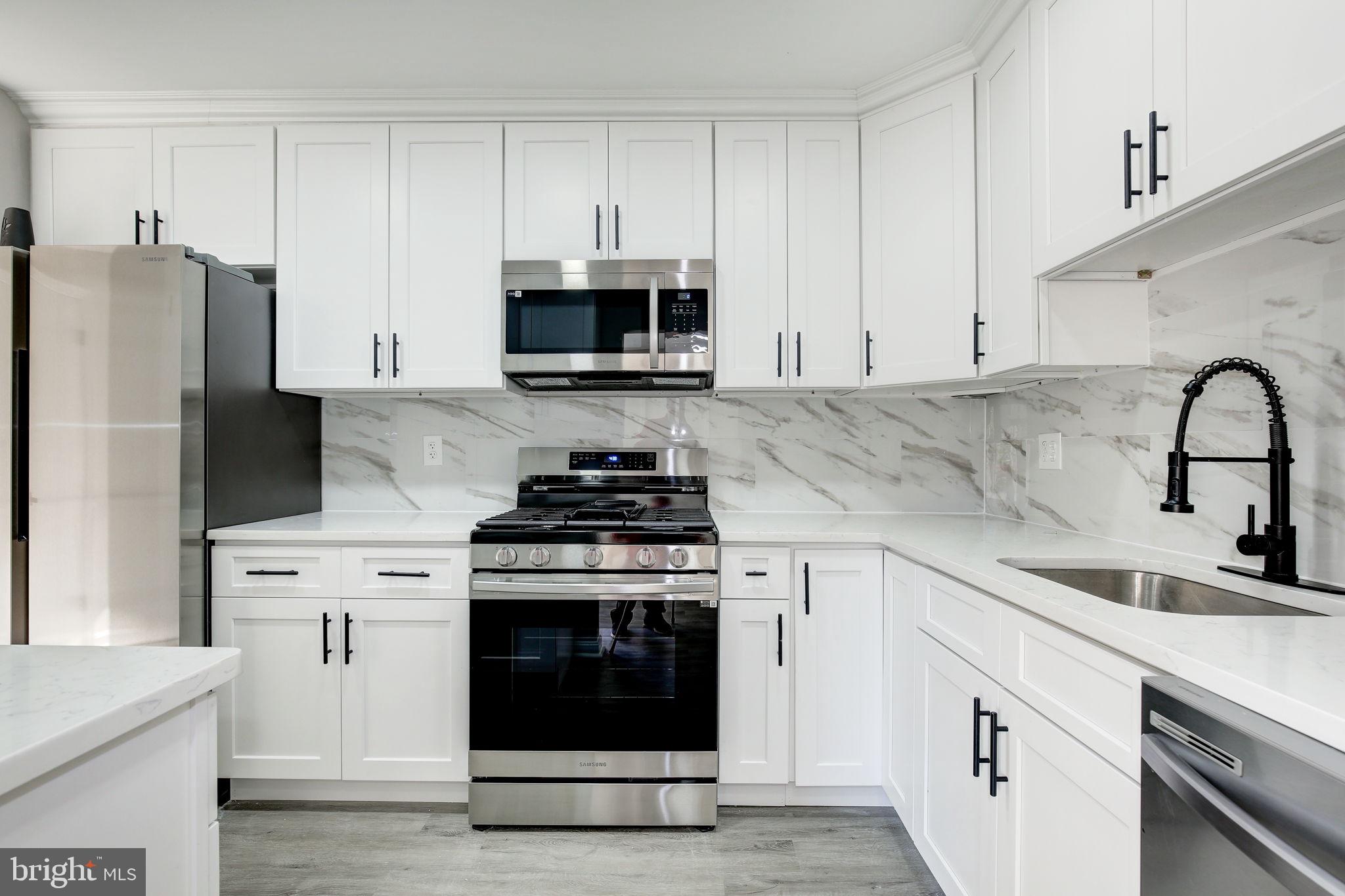 BERKELEY VILLAGE - Residential