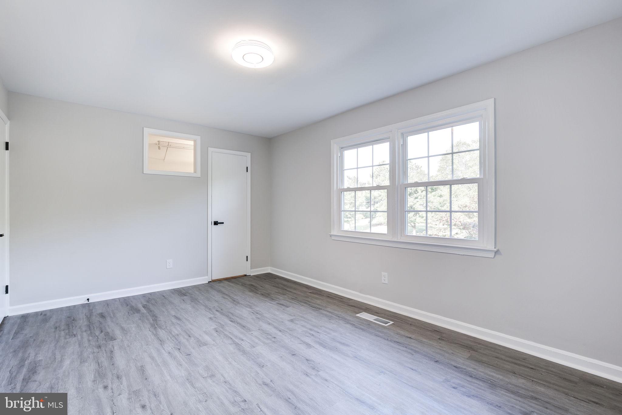 BERKELEY VILLAGE - Residential