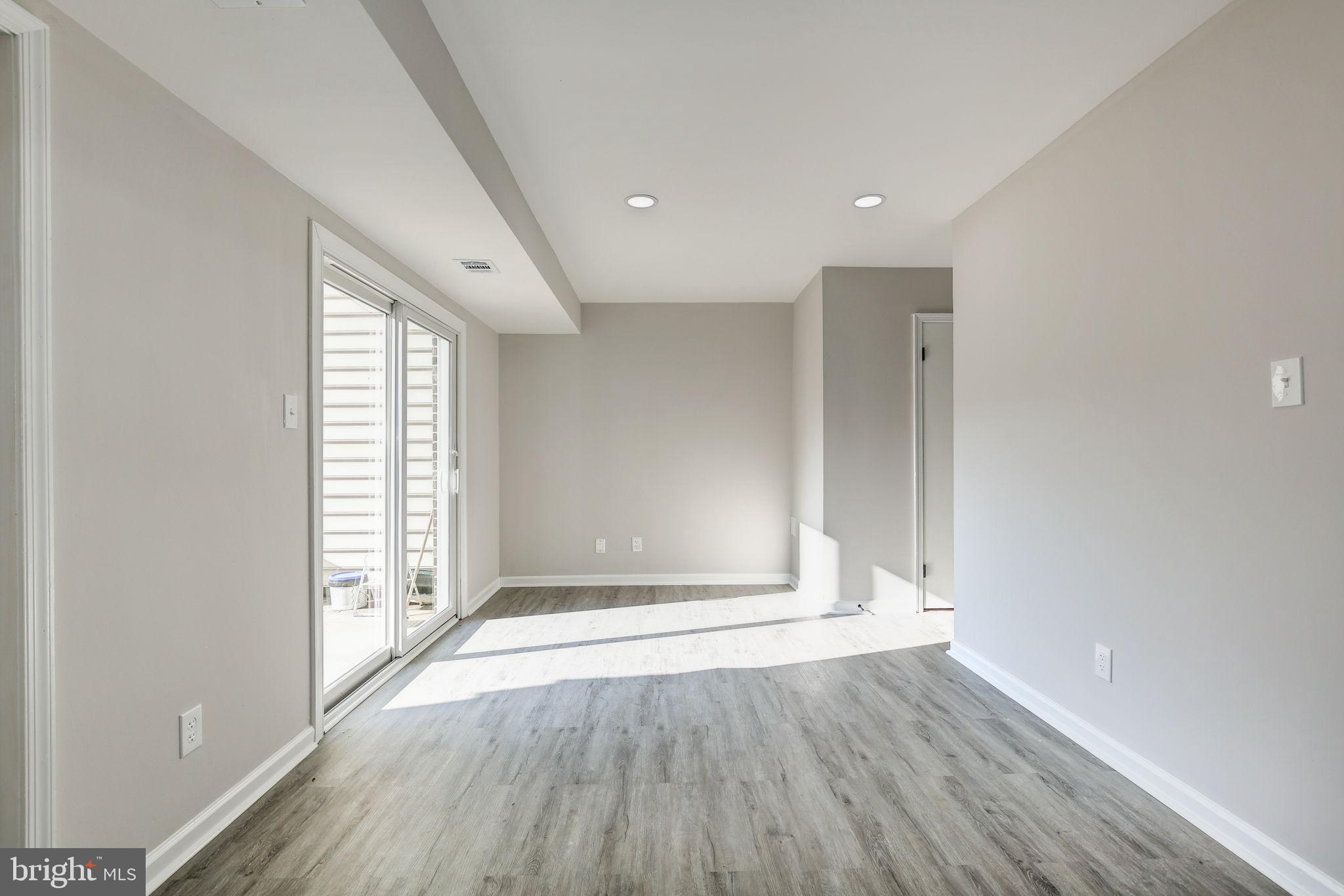 BERKELEY VILLAGE - Residential