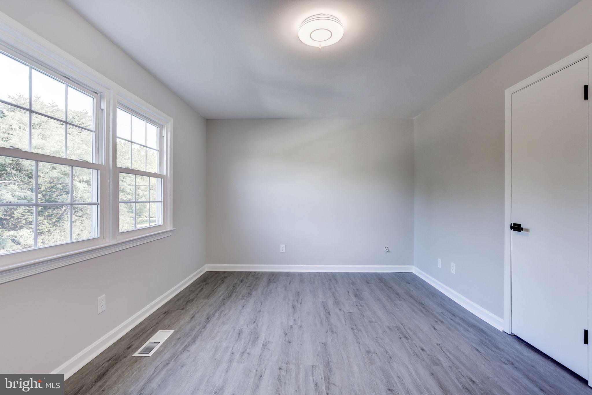 BERKELEY VILLAGE - Residential